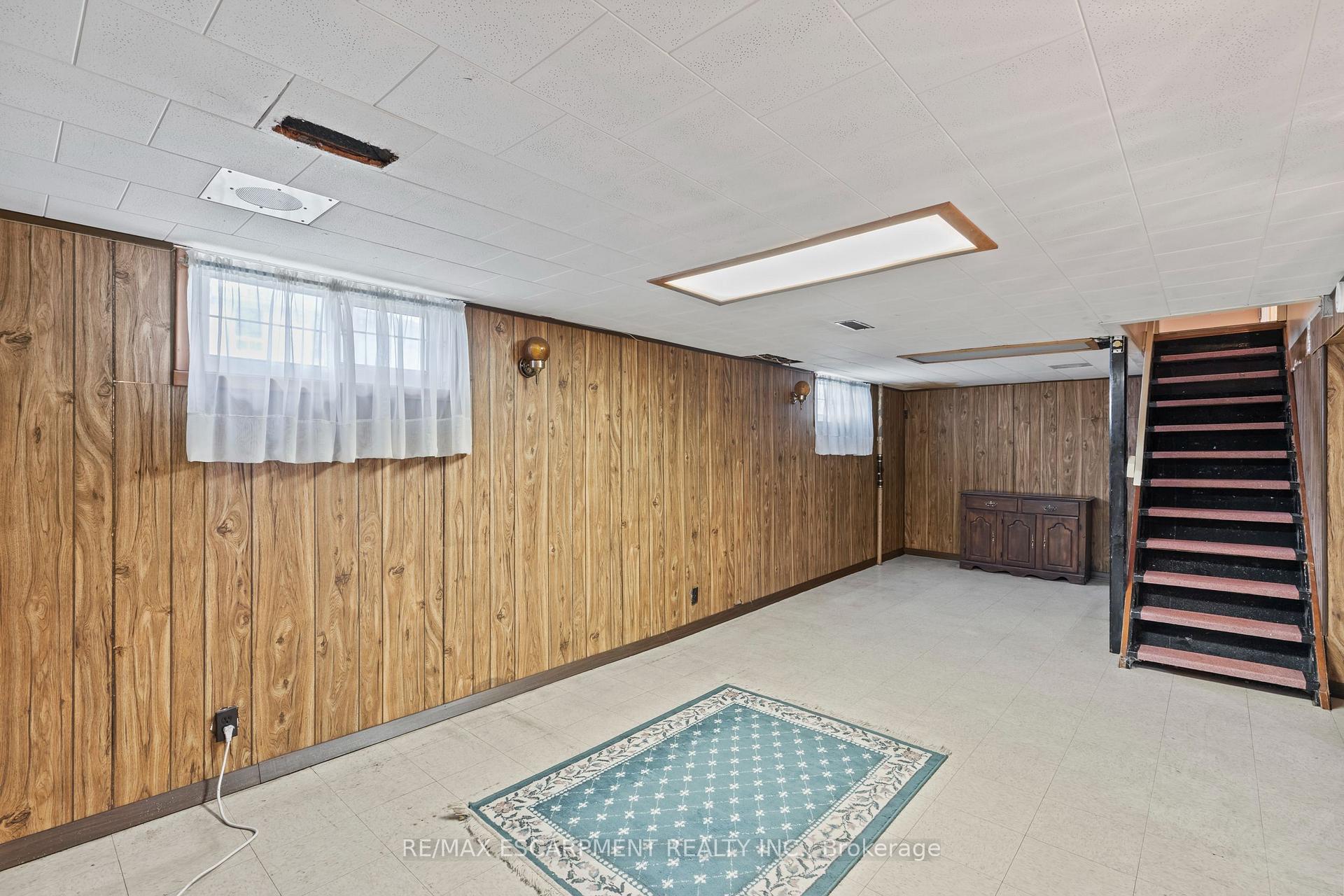 Photo 7 of 171 Cochrane Road, Hamilton, Bartonville — HOMEH