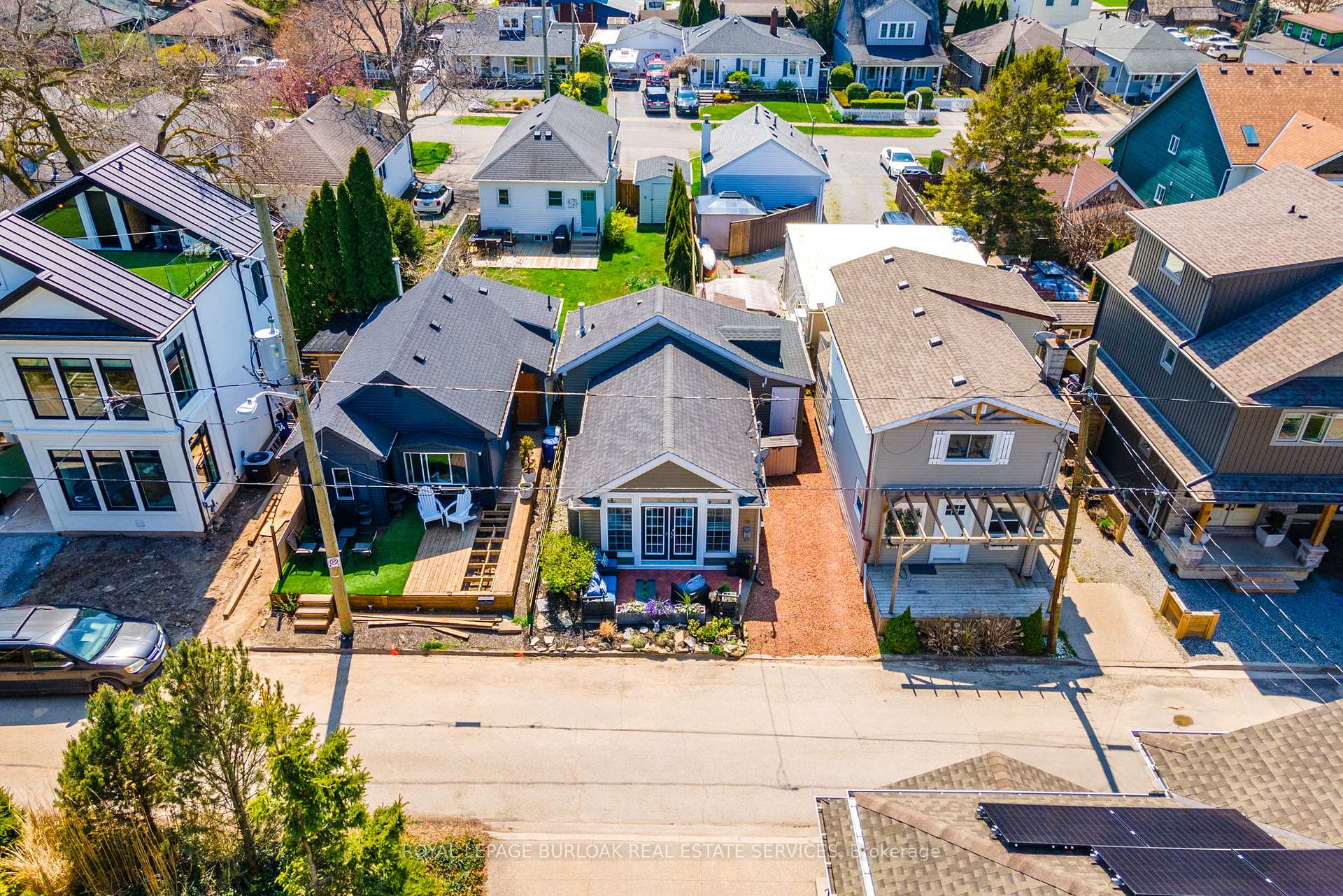 Photo 21 of 19 Considine Avenue, St. Catharines, Port Dalhousie — HOMEH