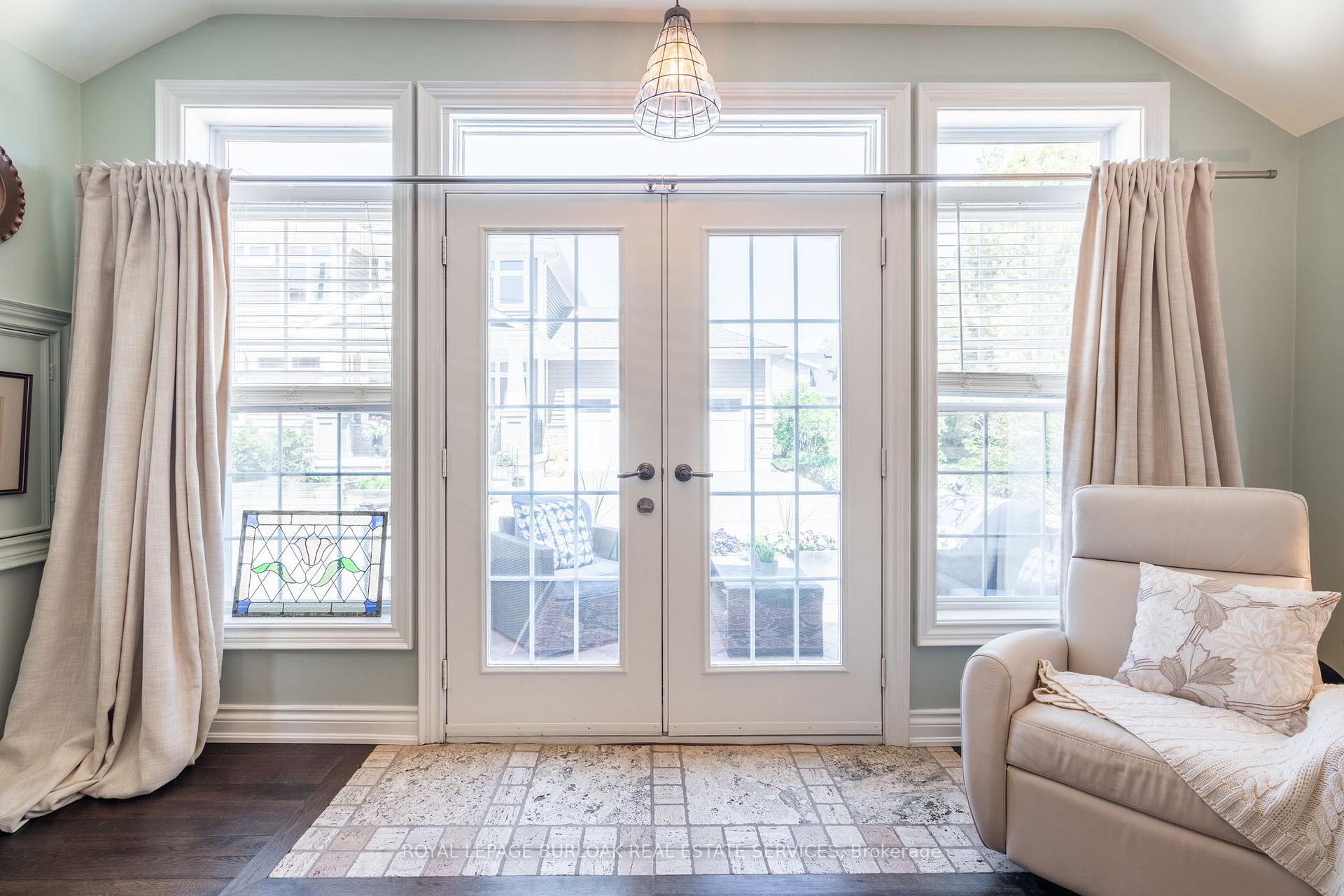 Photo 23 of 19 Considine Avenue, St. Catharines, Port Dalhousie — HOMEH