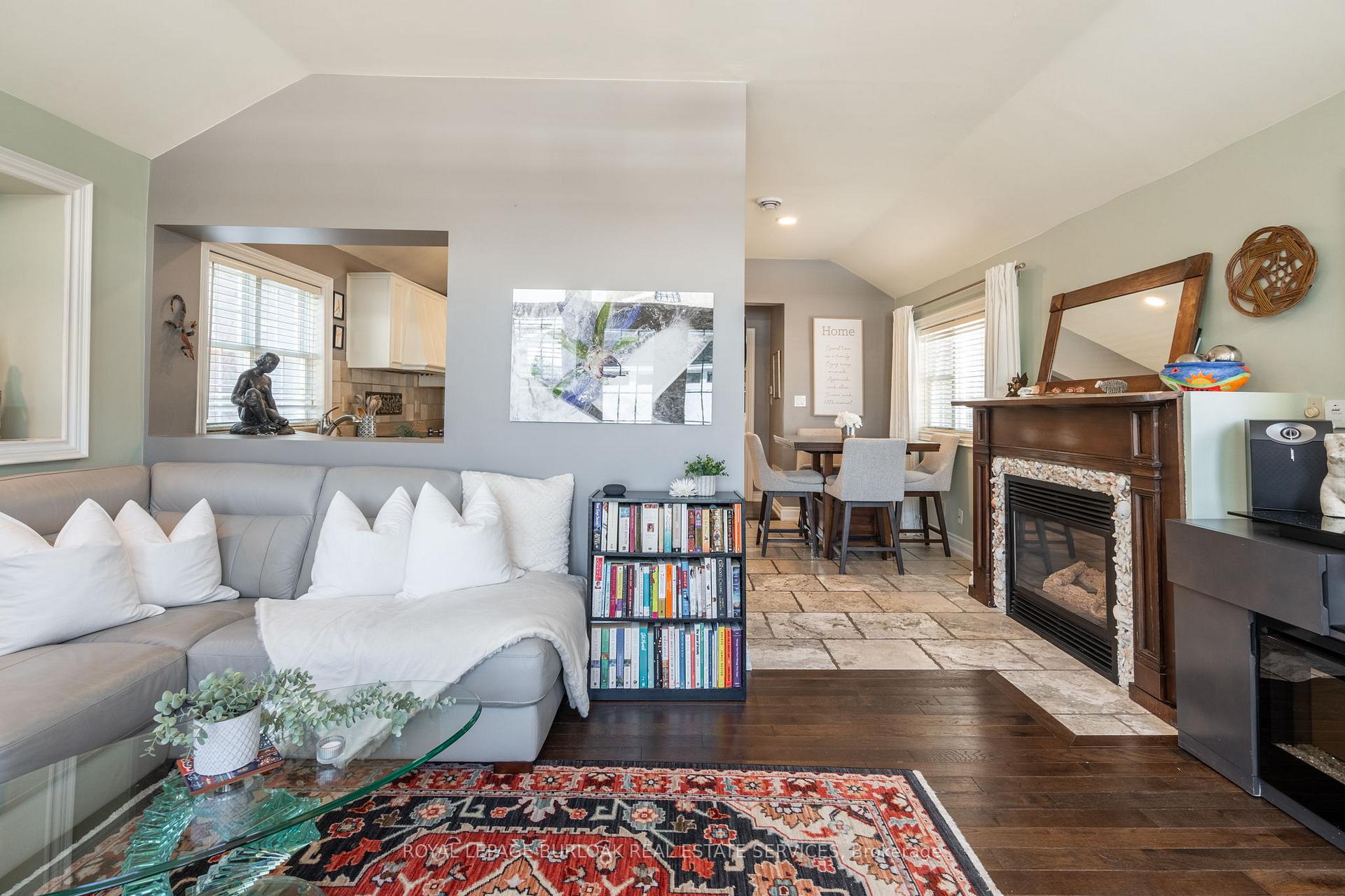 Photo 5 of 19 Considine Avenue, St. Catharines, Port Dalhousie — HOMEH