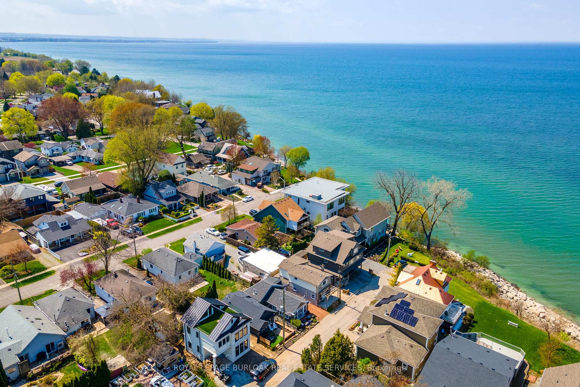 Photo 20 of 19 Considine Avenue, St. Catharines, Port Dalhousie — HOMEH