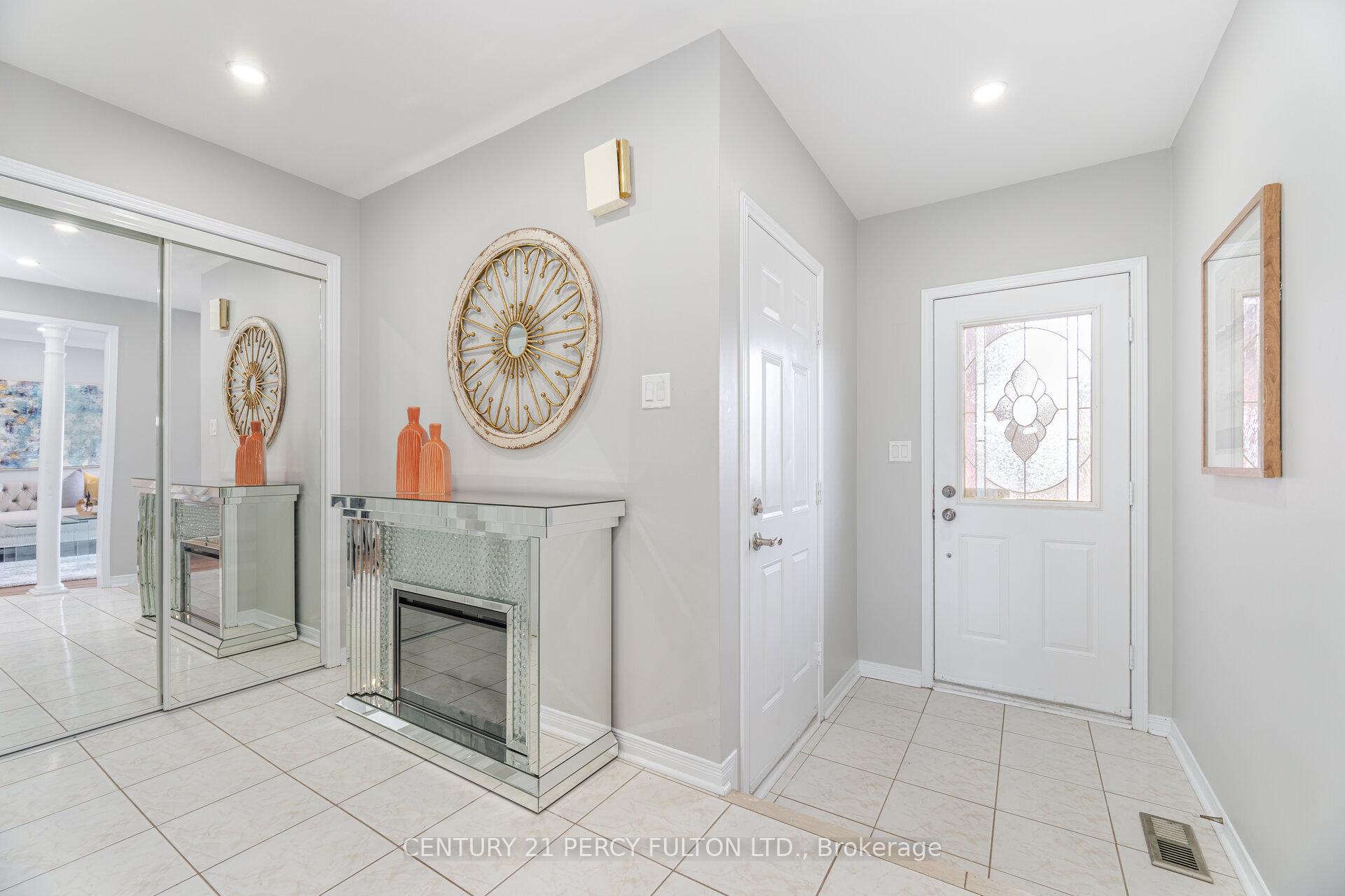 Photo 7 of 5 Gill Crescent, Ajax, Central West — HOMEH