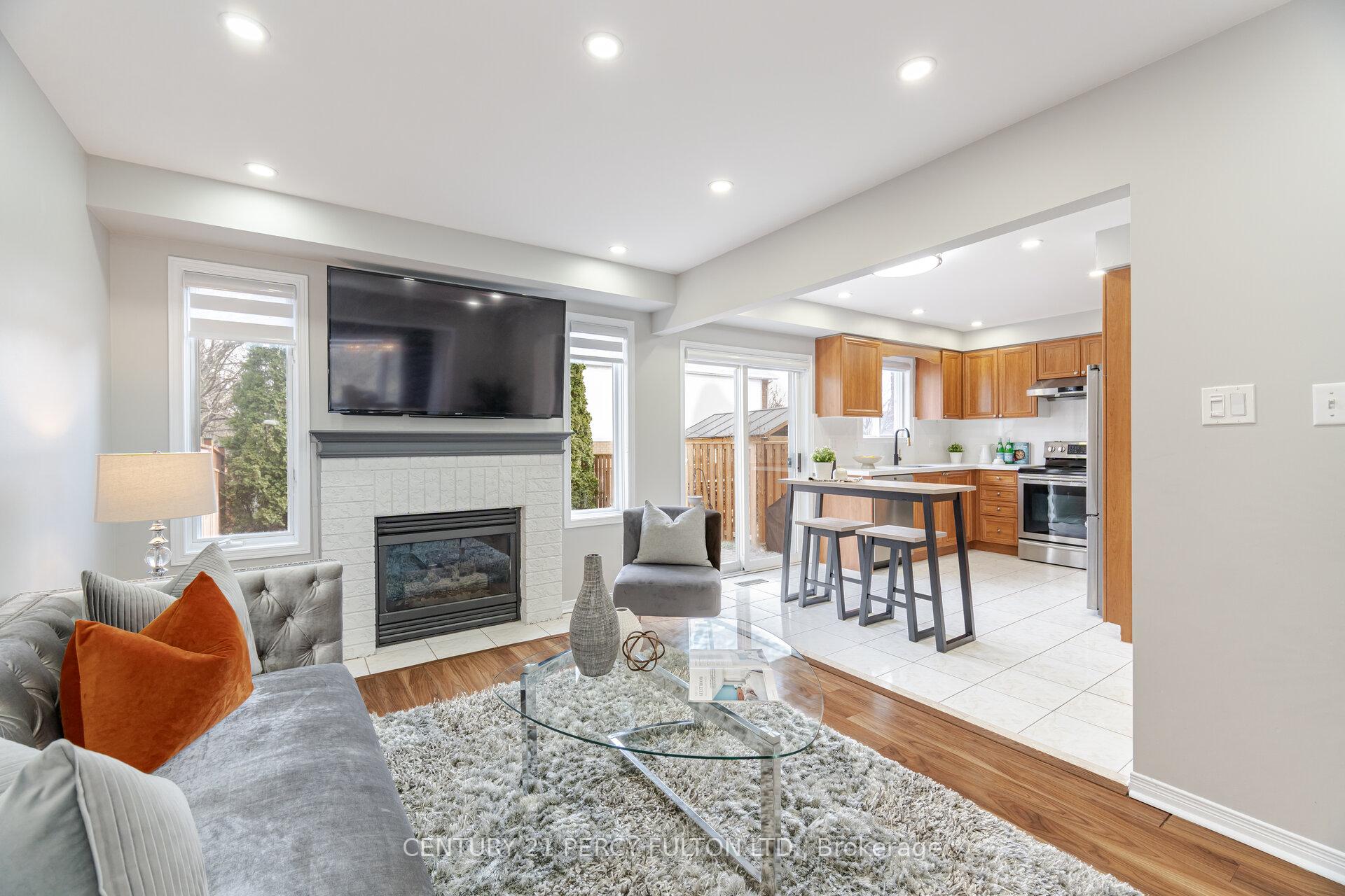 Photo 11 of 5 Gill Crescent, Ajax, Central West — HOMEH