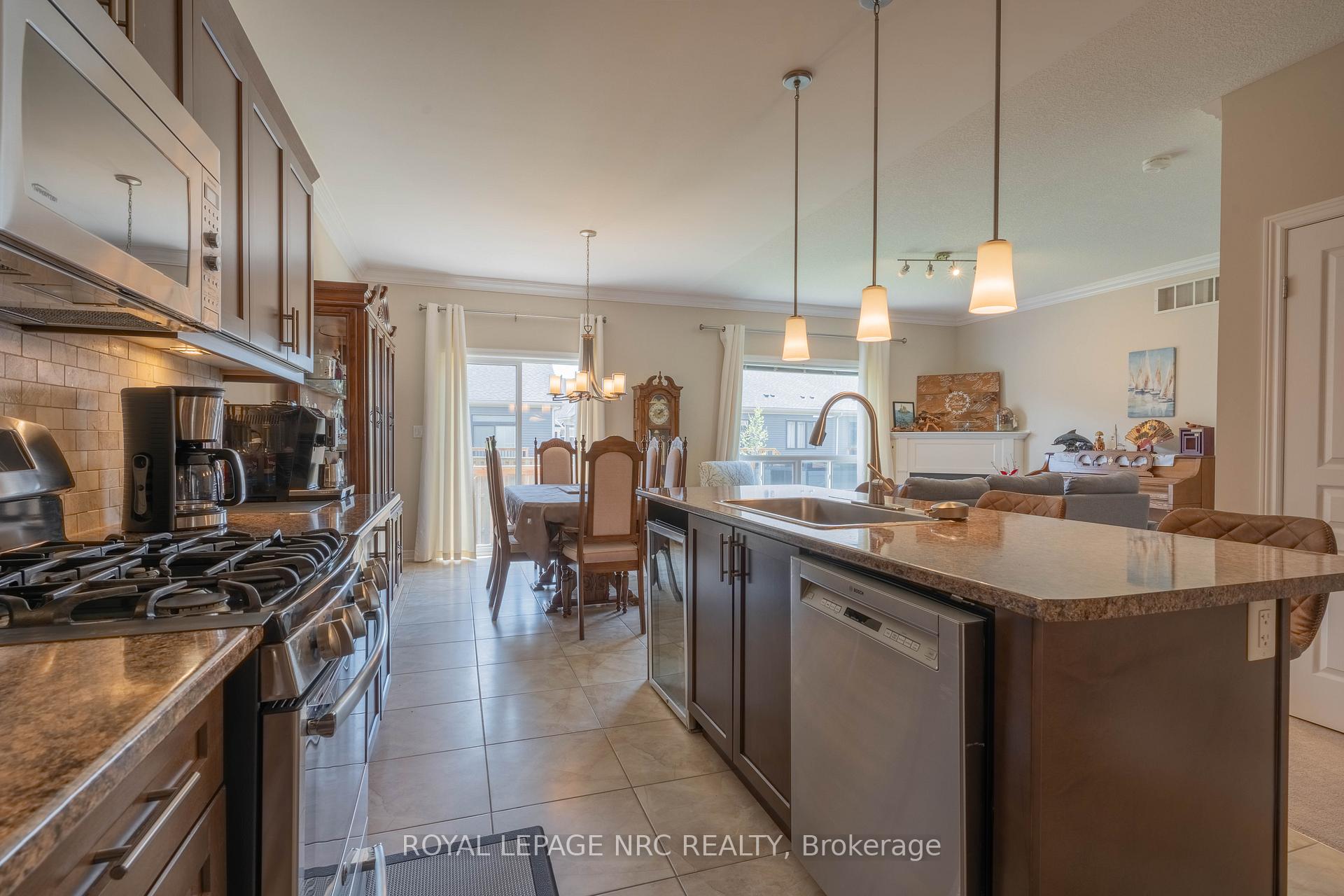 Photo 21 of 8956 Tristar Crescent, Niagara Falls, Chippawa — HOMEH