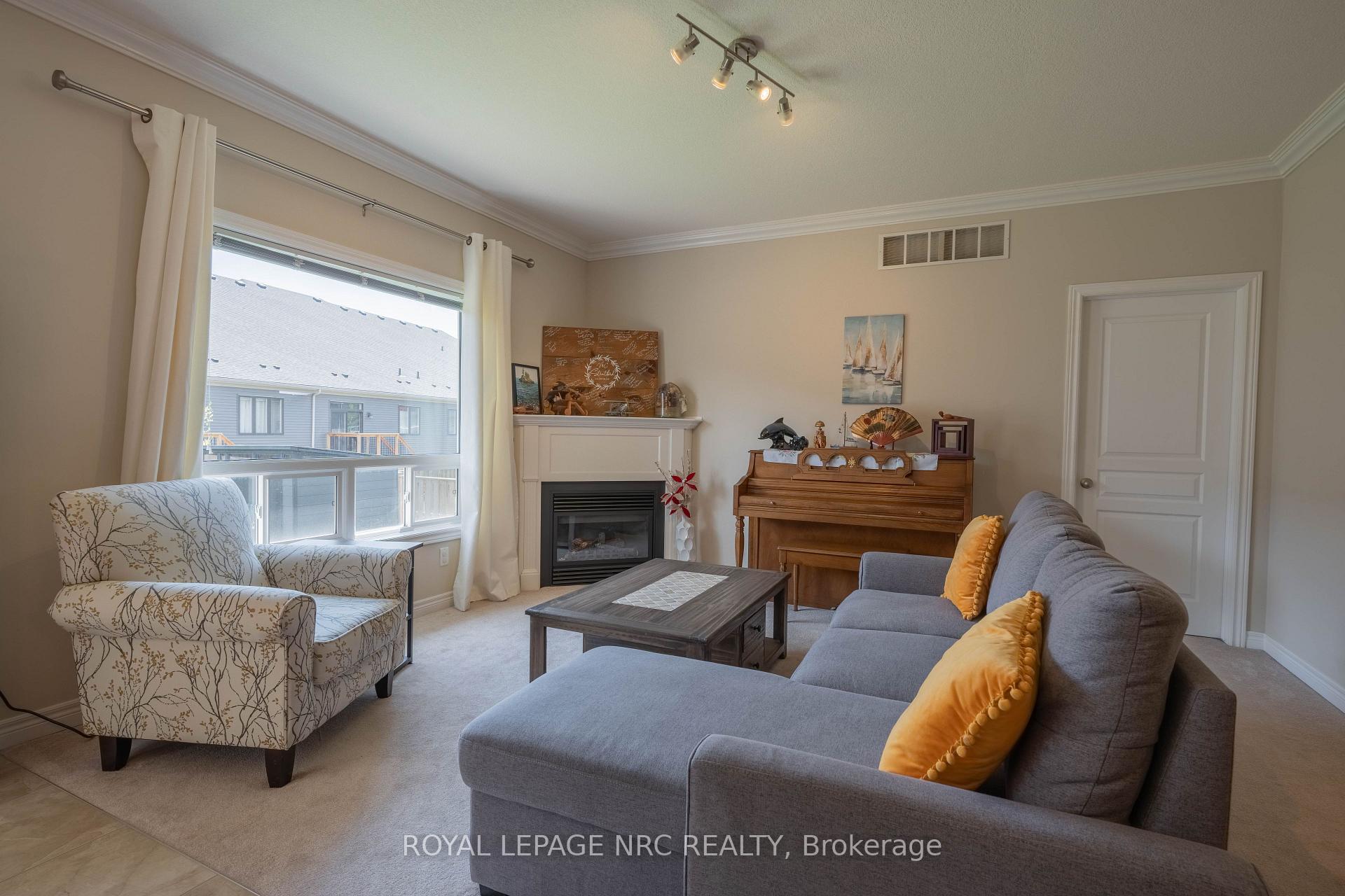 Photo 2 of 8956 Tristar Crescent, Niagara Falls, Chippawa — HOMEH