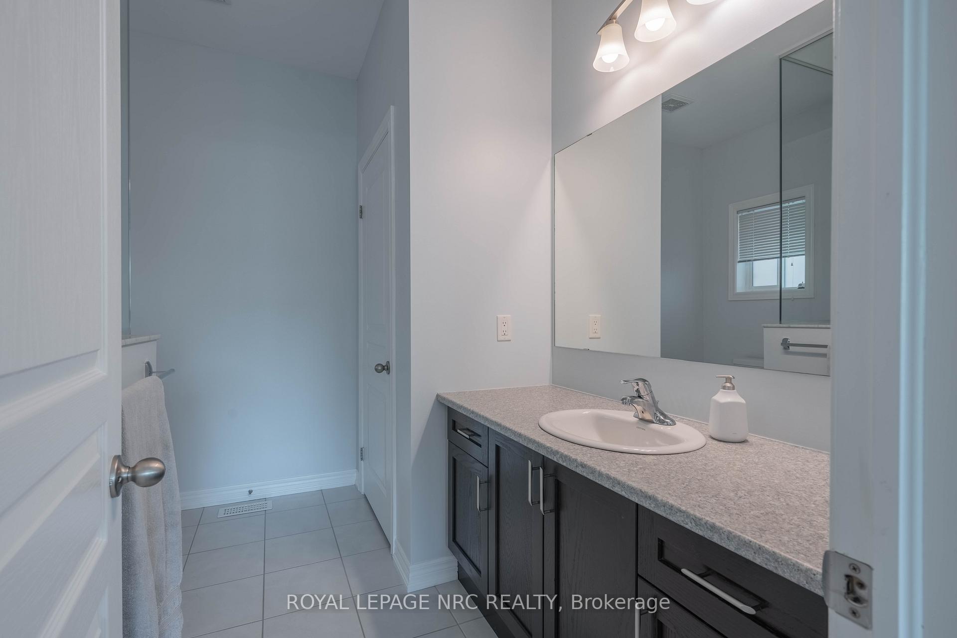 Photo 25 of 8956 Tristar Crescent, Niagara Falls, Chippawa — HOMEH