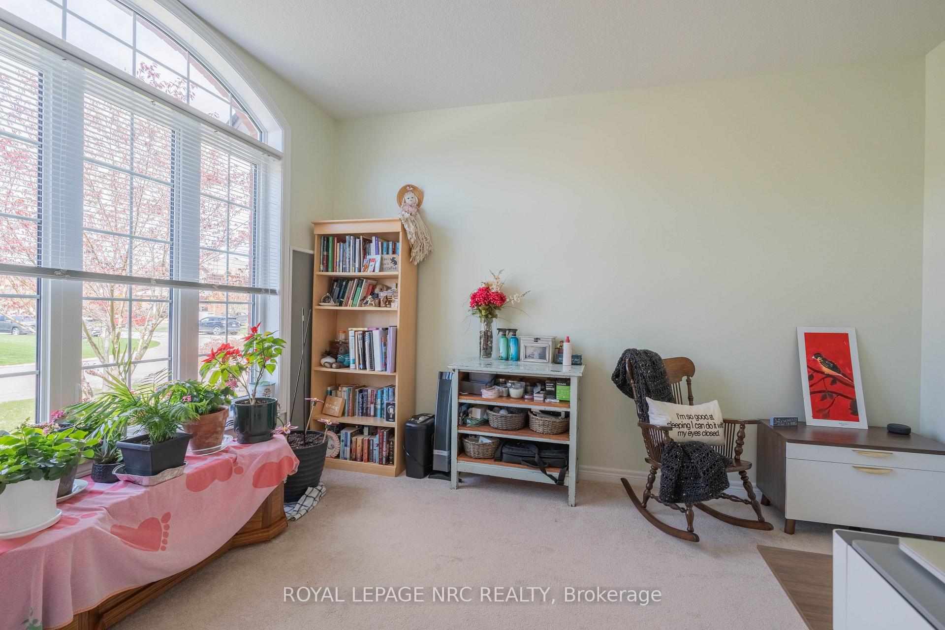 Photo 8 of 8956 Tristar Crescent, Niagara Falls, Chippawa — HOMEH