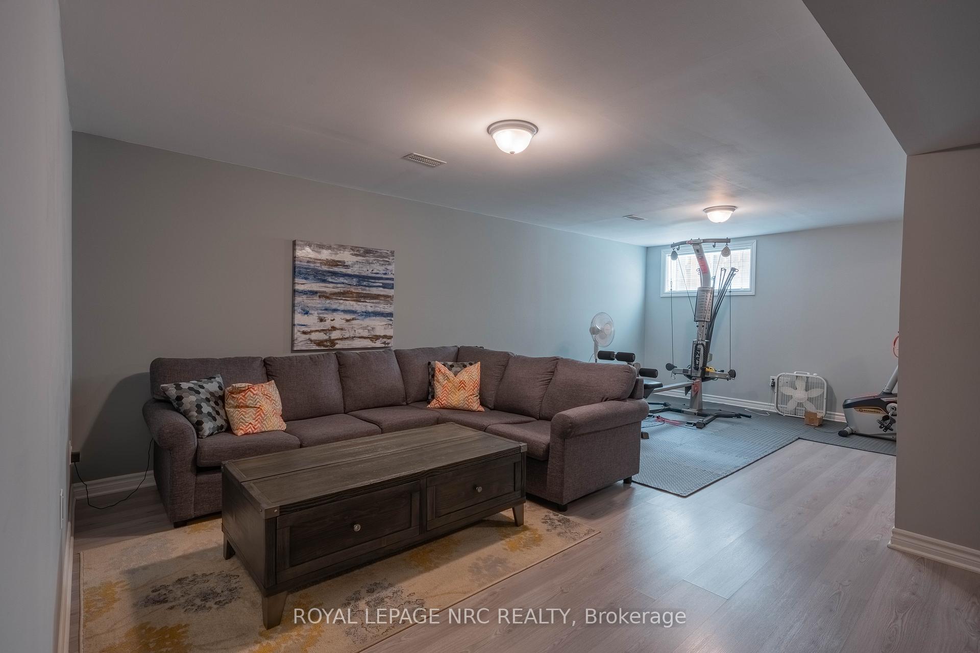 Photo 28 of 8956 Tristar Crescent, Niagara Falls, Chippawa — HOMEH