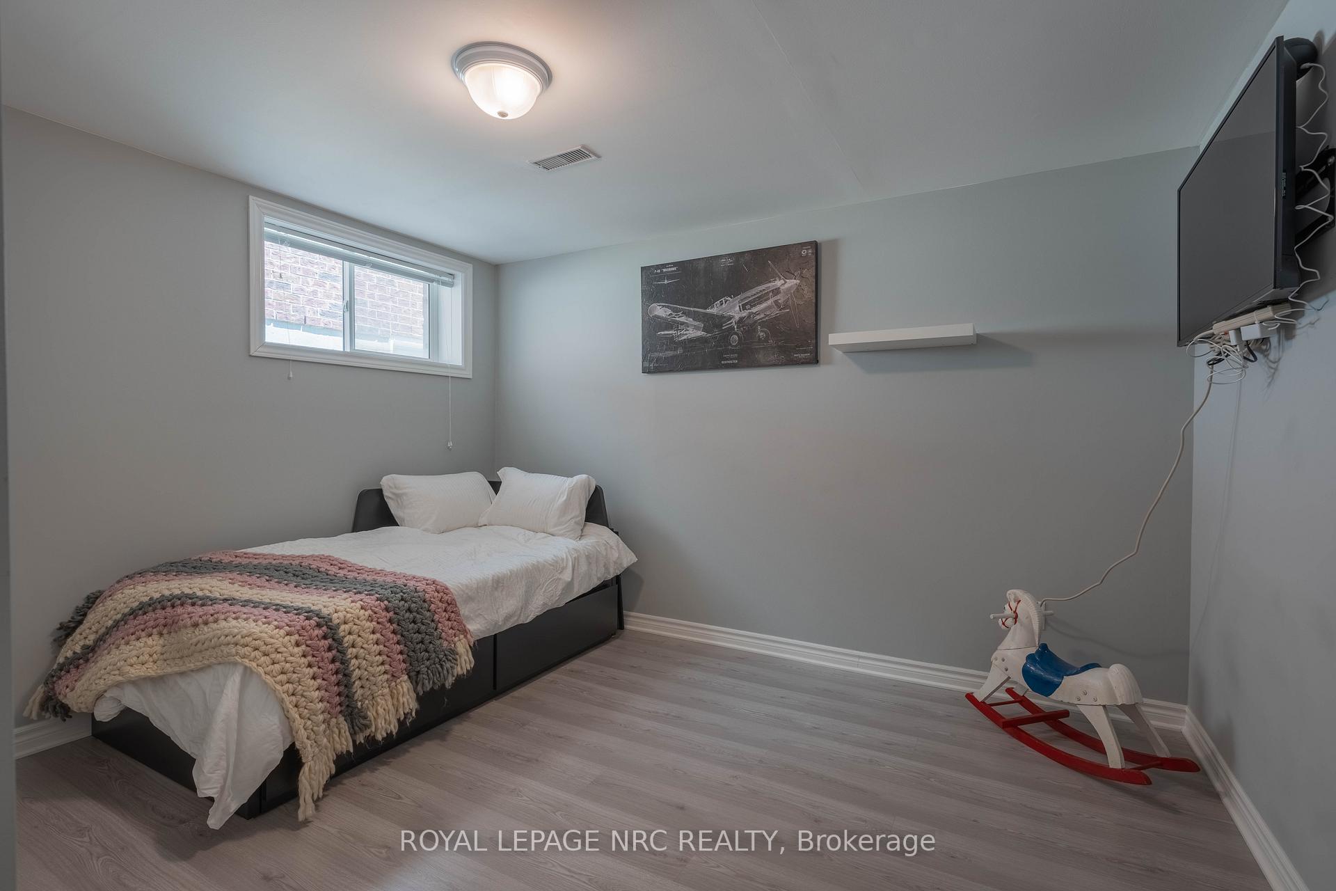 Photo 15 of 8956 Tristar Crescent, Niagara Falls, Chippawa — HOMEH
