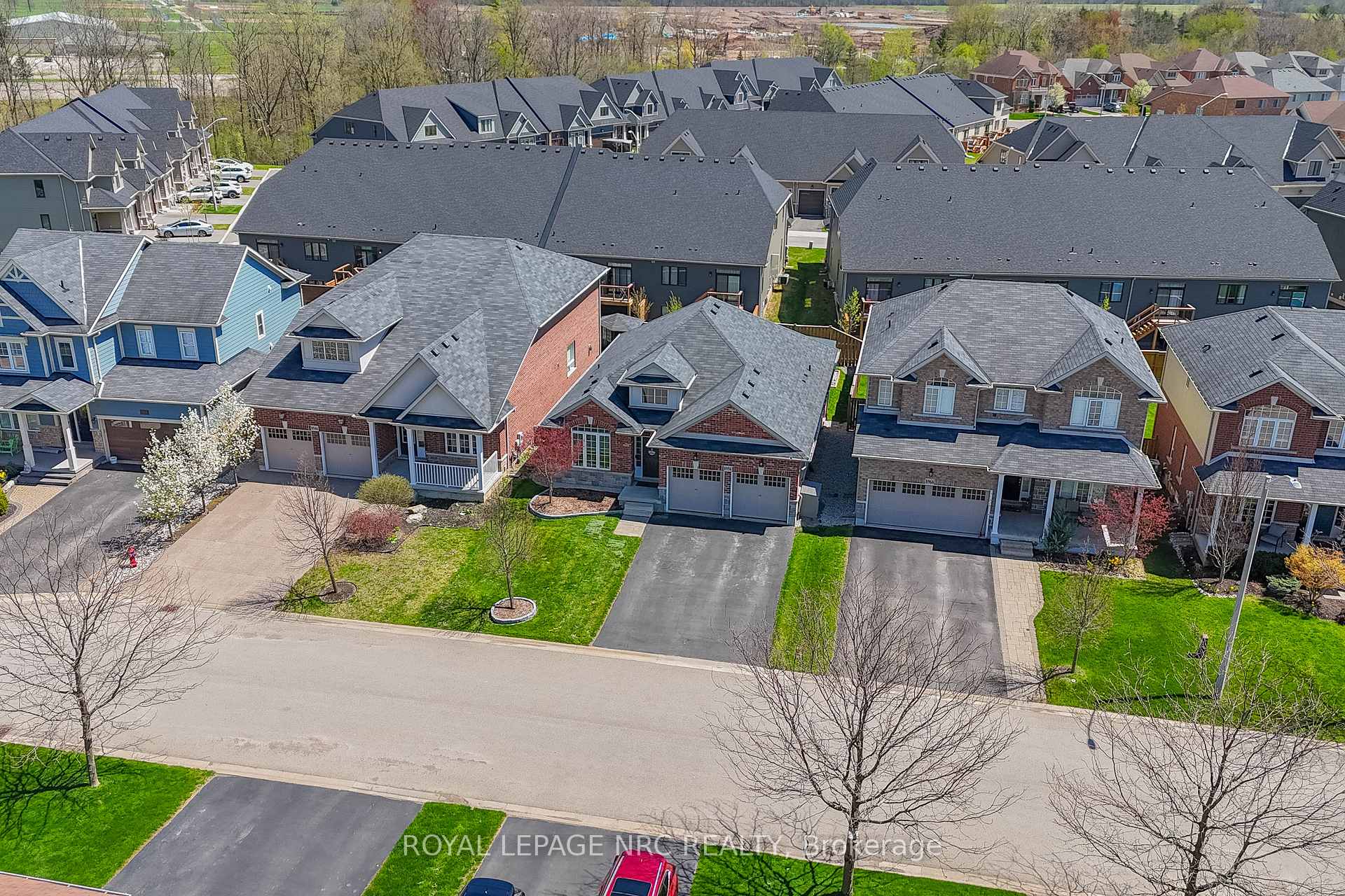 Photo 24 of 8956 Tristar Crescent, Niagara Falls, Chippawa — HOMEH