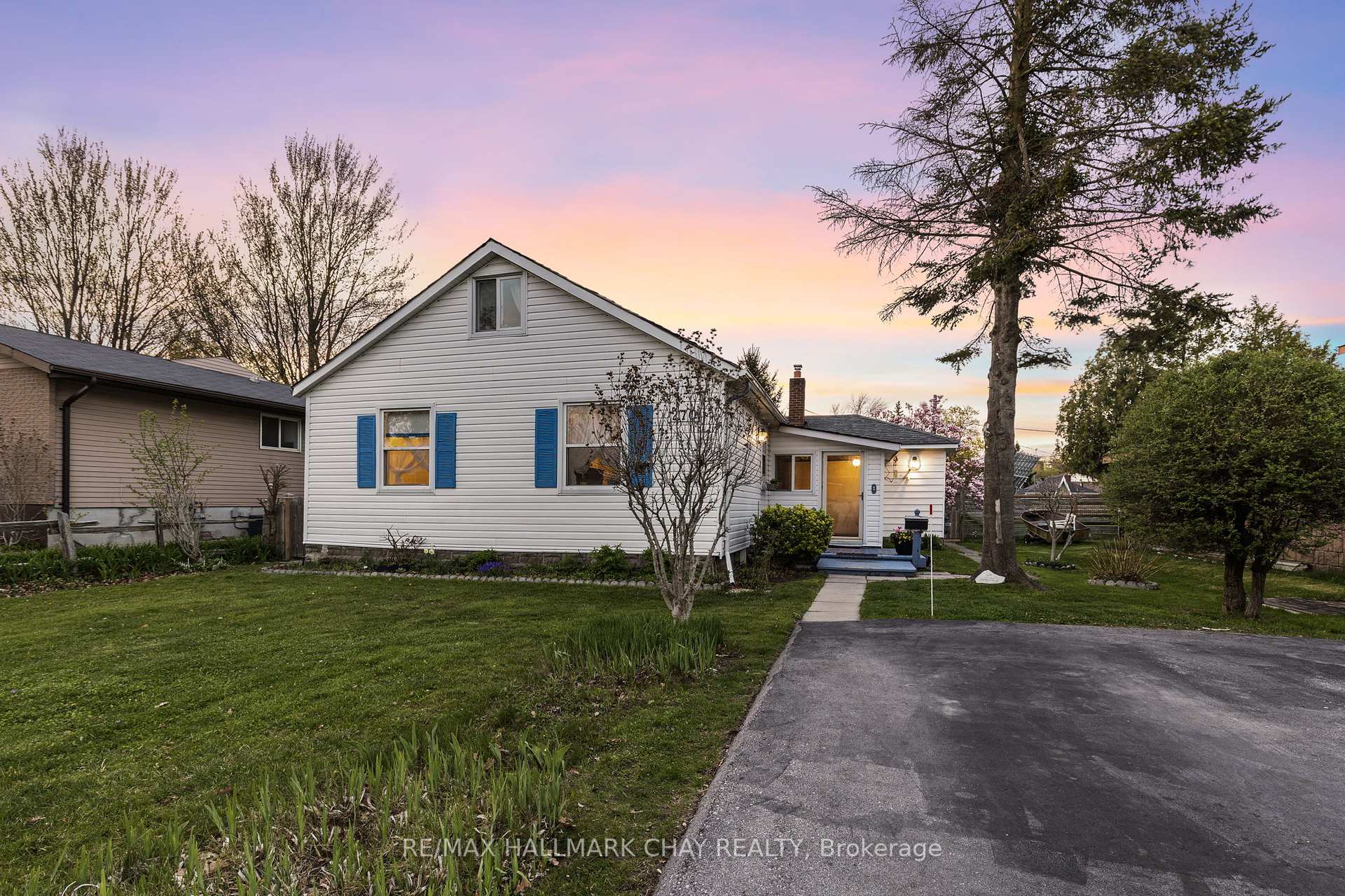 Photo 1 of 270 Hollywood Drive, Georgina, Keswick South — HOMEH