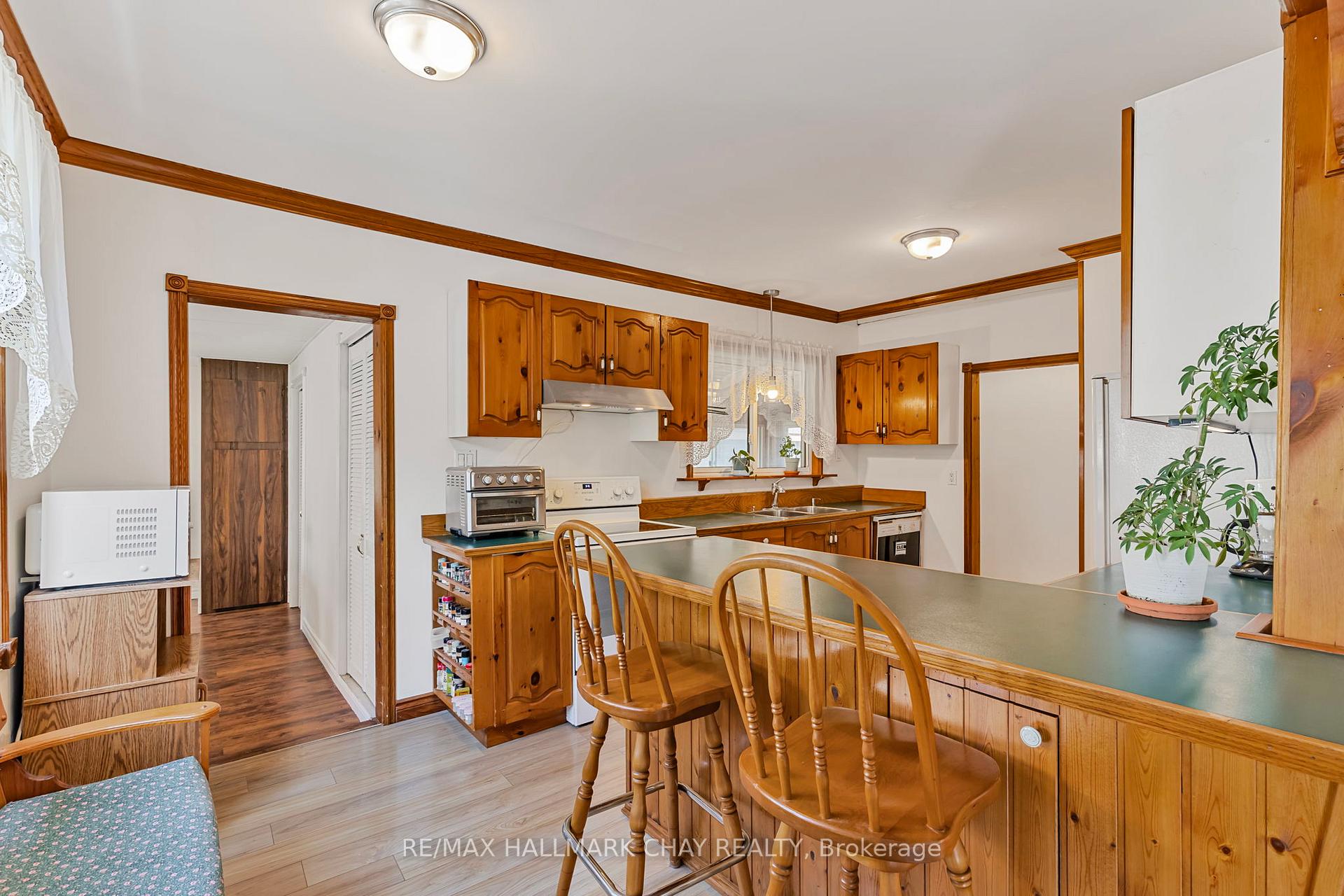 Photo 5 of 270 Hollywood Drive, Georgina, Keswick South — HOMEH