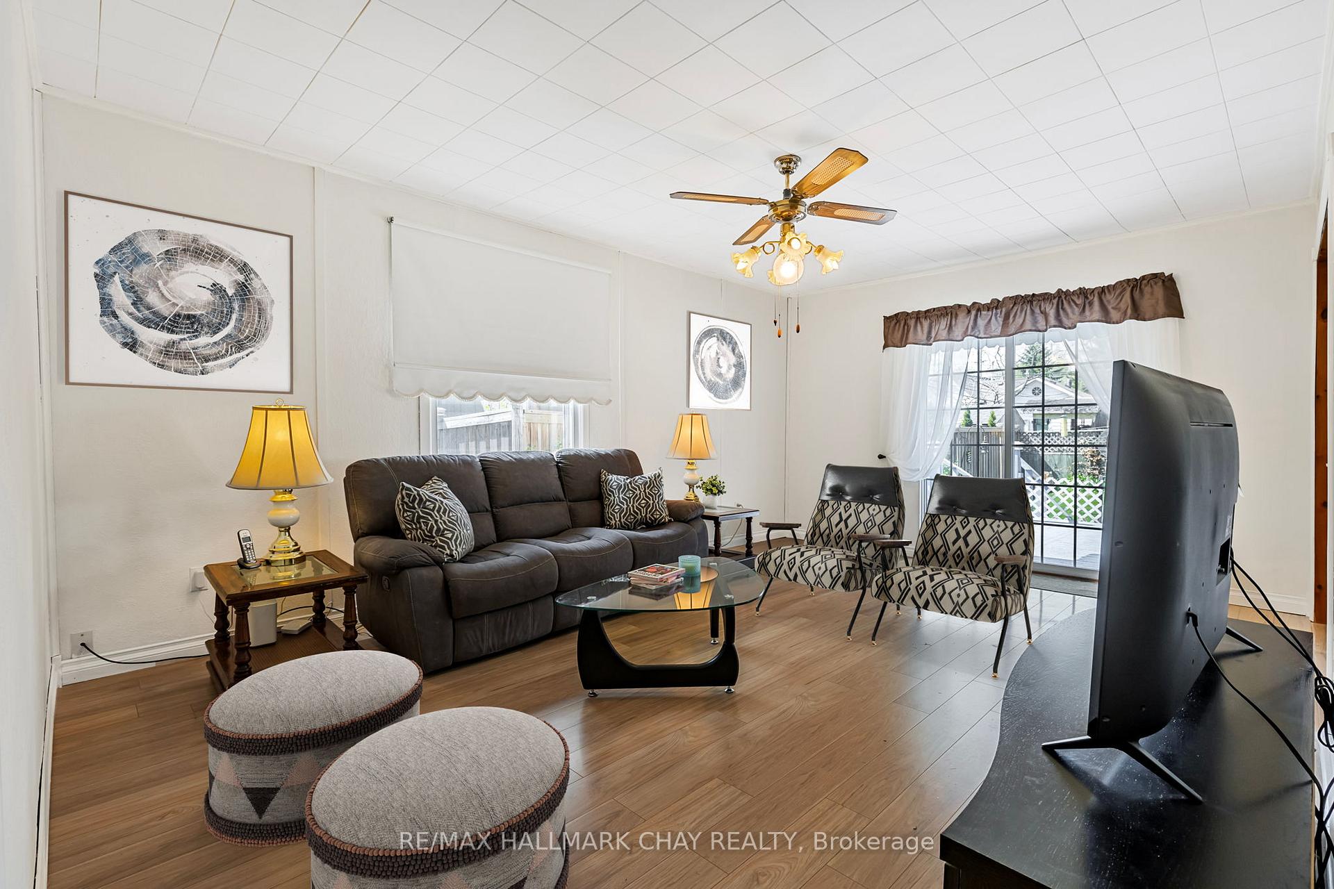 Photo 4 of 270 Hollywood Drive, Georgina, Keswick South — HOMEH