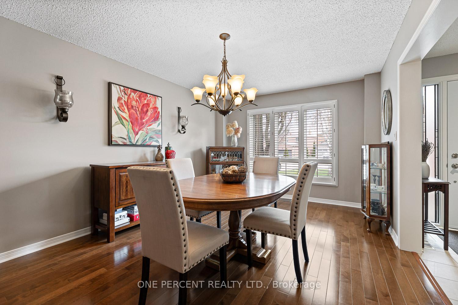 Photo 24 of 61 St. Michaels Crescent, Caledon, Bolton North — HOMEH