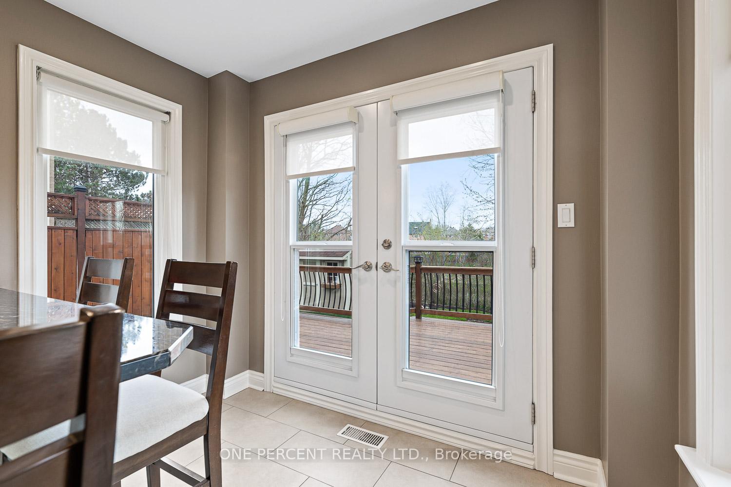 Photo 15 of 61 St. Michaels Crescent, Caledon, Bolton North — HOMEH