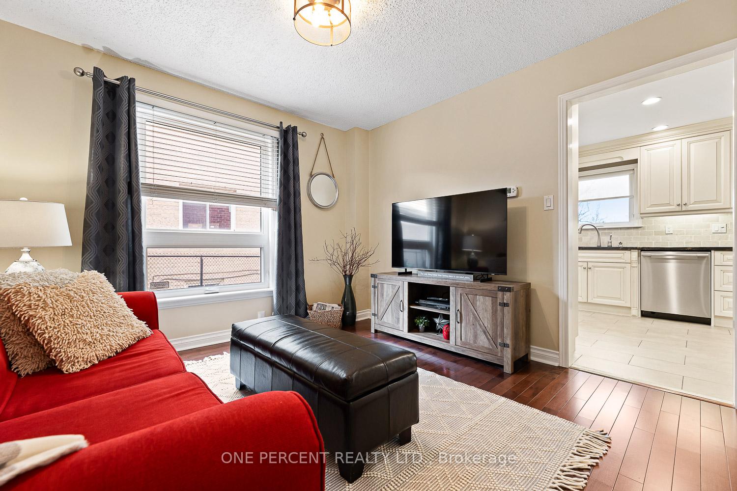 Photo 30 of 61 St. Michaels Crescent, Caledon, Bolton North — HOMEH