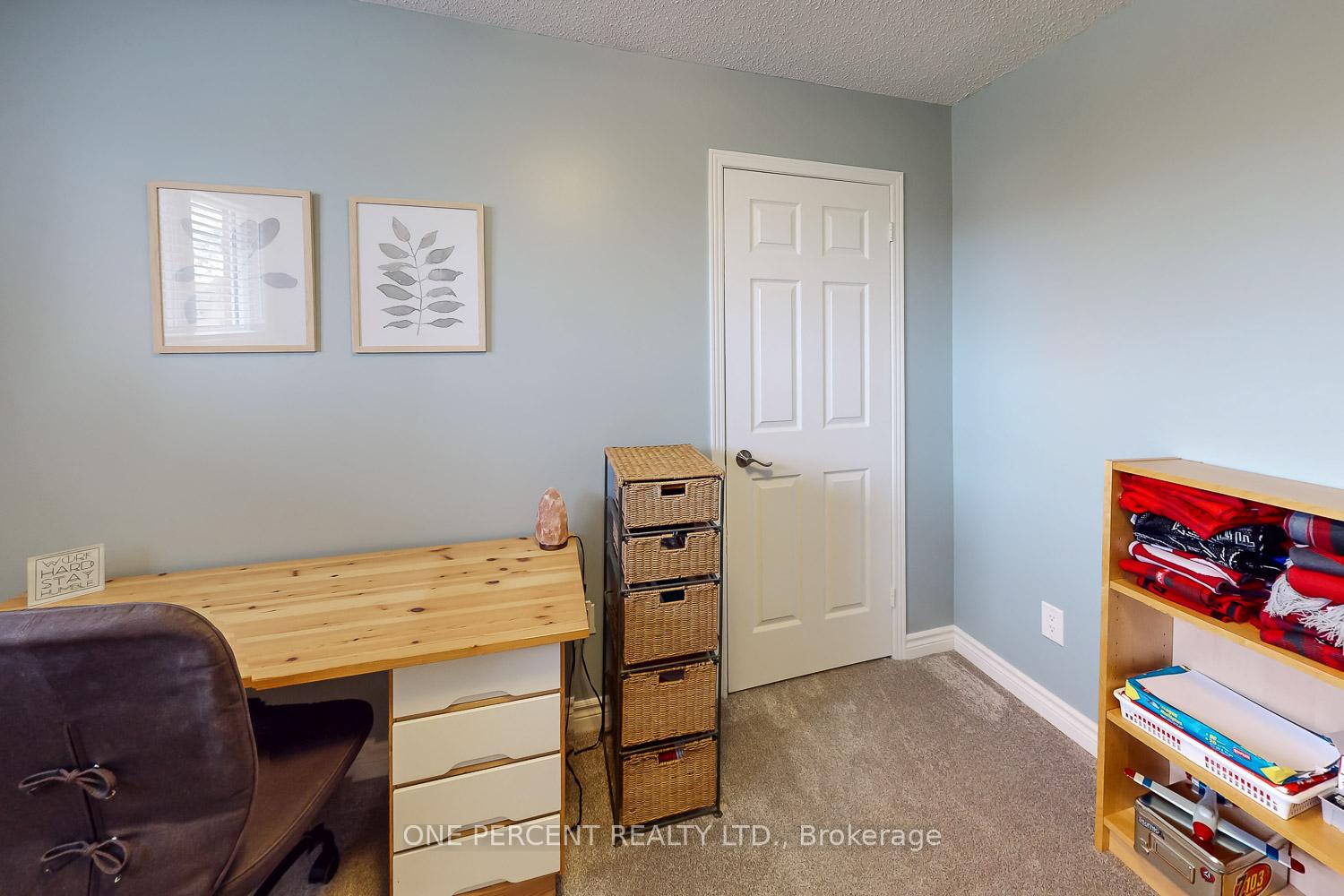 Photo 45 of 61 St. Michaels Crescent, Caledon, Bolton North — HOMEH