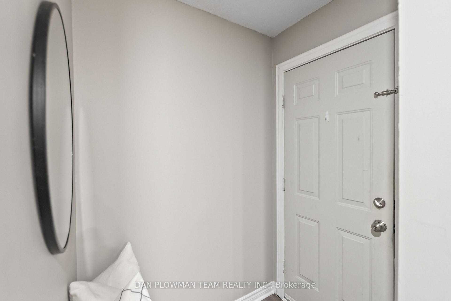 Photo 6 of 979 Southgate Drive, Oshawa, Donevan — HOMEH