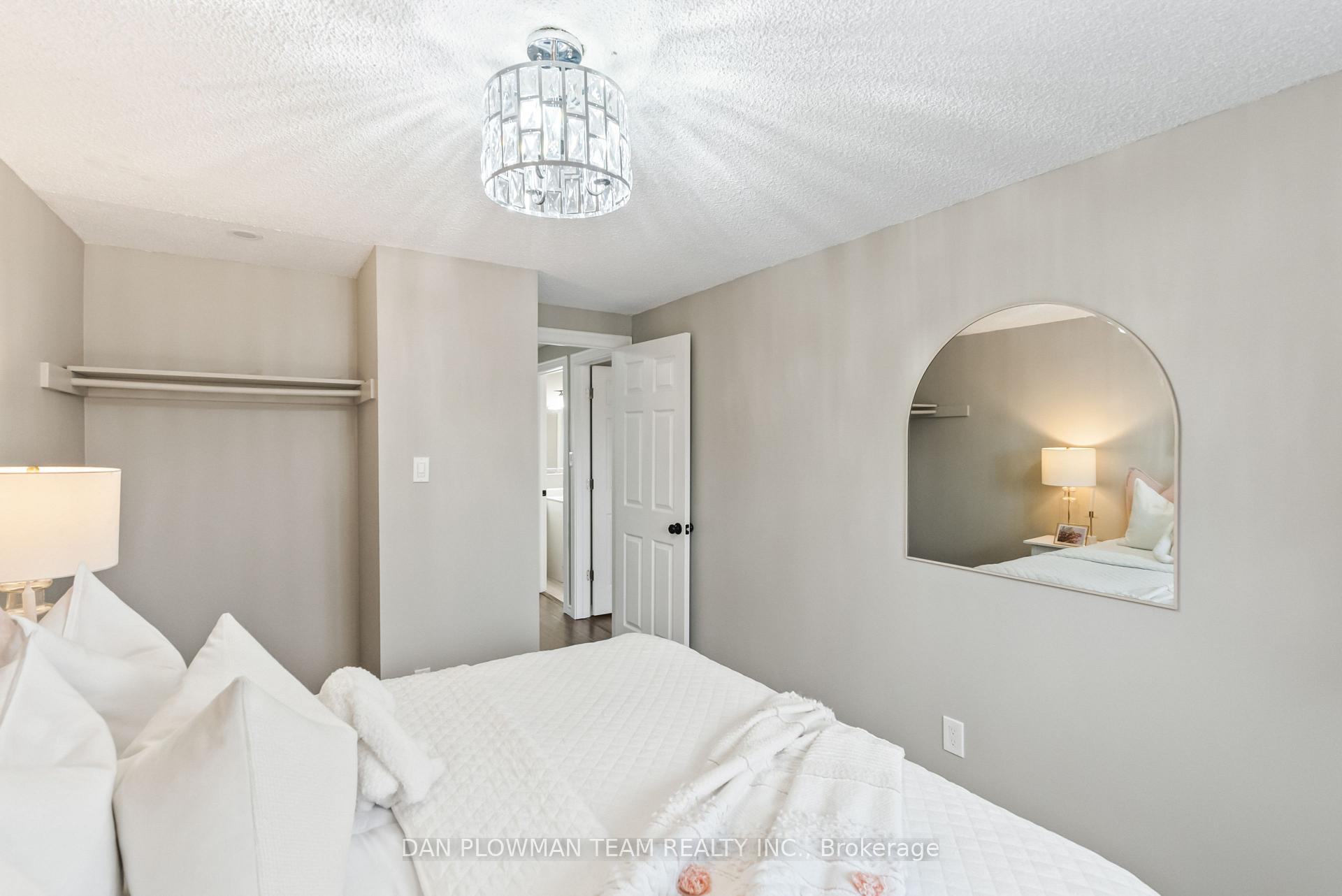 Photo 30 of 979 Southgate Drive, Oshawa, Donevan — HOMEH