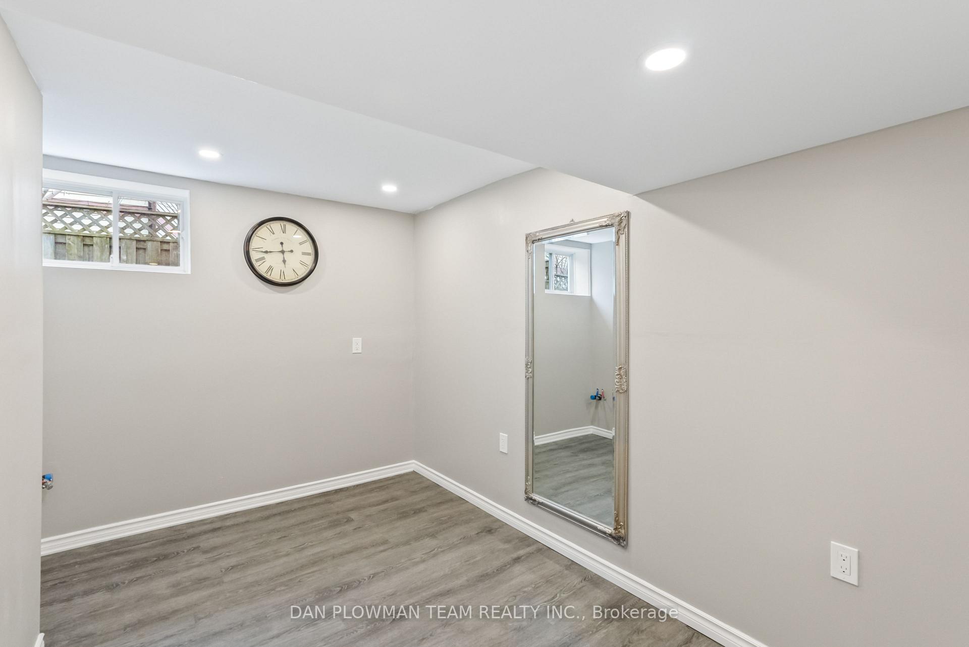 Photo 39 of 979 Southgate Drive, Oshawa, Donevan — HOMEH