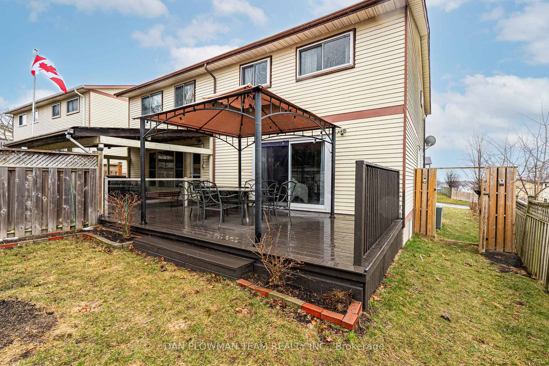 Photo 41 of 979 Southgate Drive, Oshawa, Donevan — HOMEH