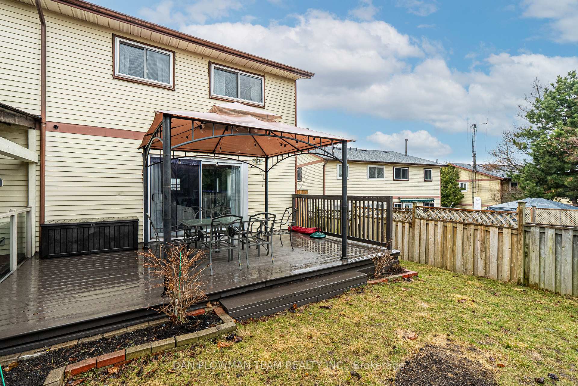 Photo 42 of 979 Southgate Drive, Oshawa, Donevan — HOMEH