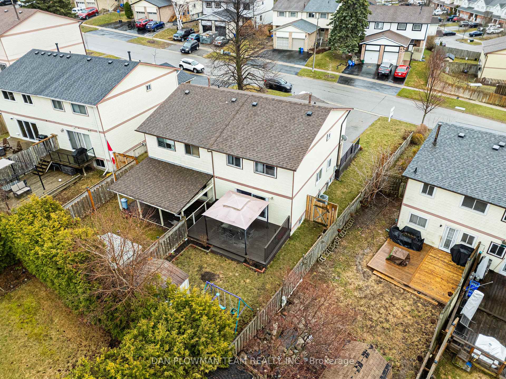 Photo 32 of 979 Southgate Drive, Oshawa, Donevan — HOMEH