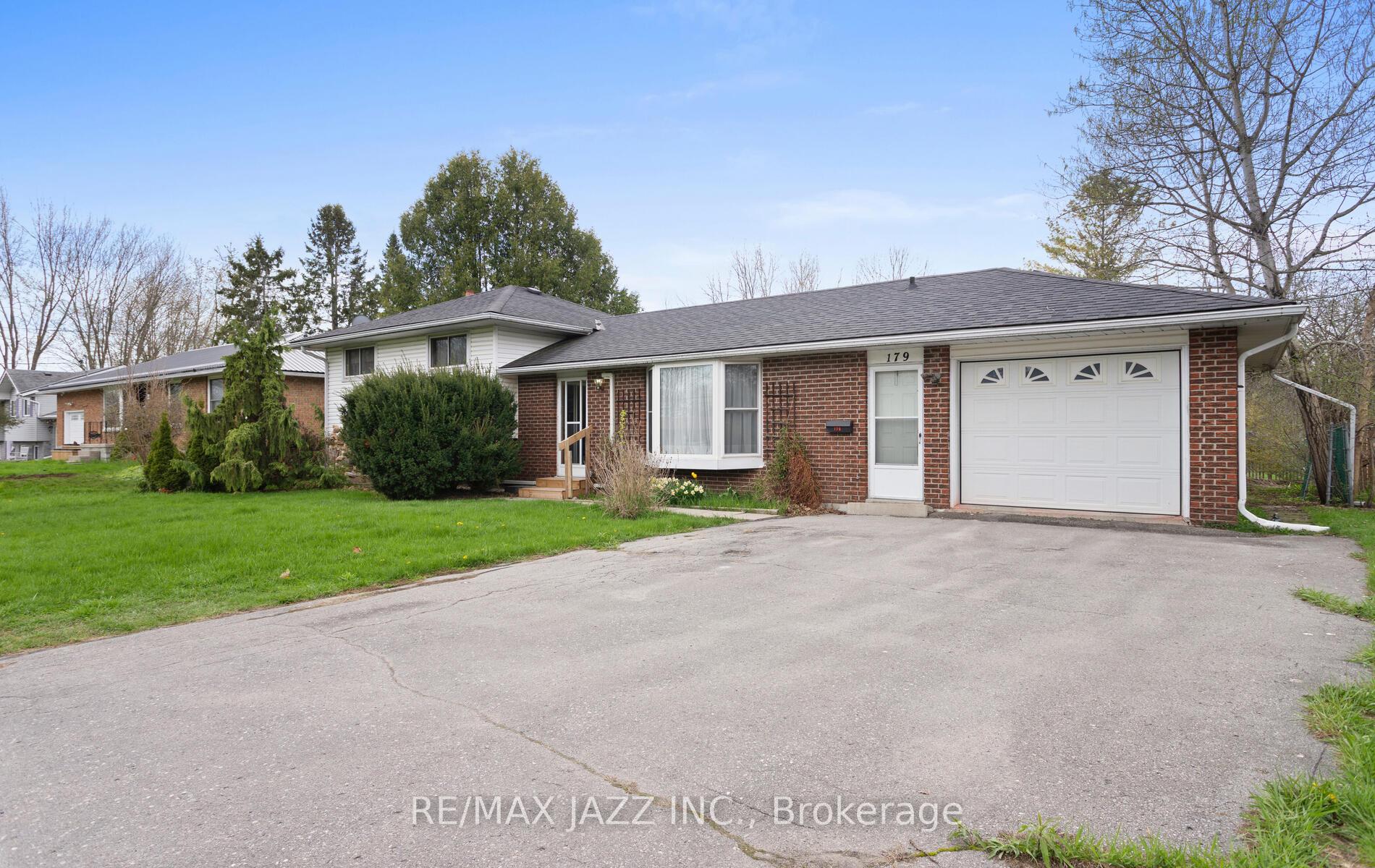 Photo 3 of 179 Montrose Road, Quinte West, Sidney Ward — HOMEH