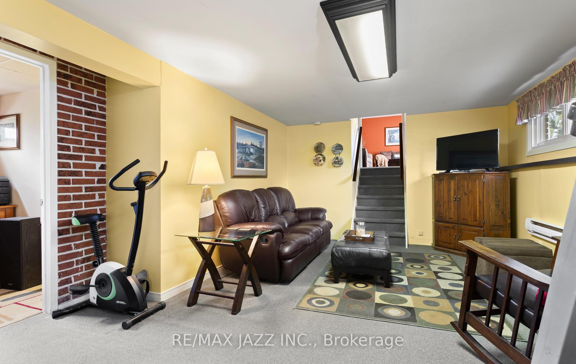 Photo 8 of 179 Montrose Road, Quinte West, Sidney Ward — HOMEH