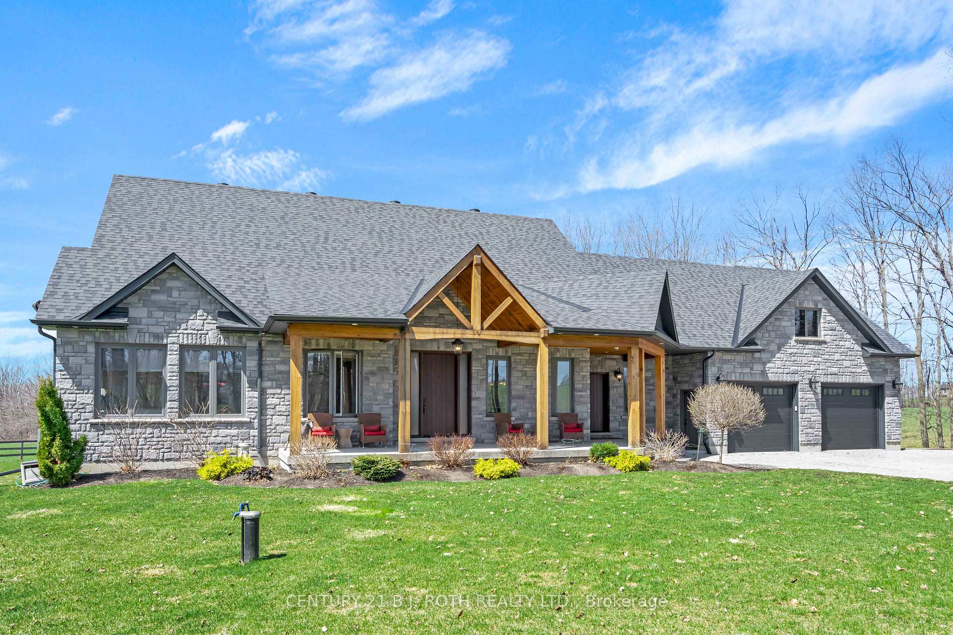 Photo 1 of 4580 2 Line N, Oro-Medonte, Rural Oro-Medonte — HOMEH