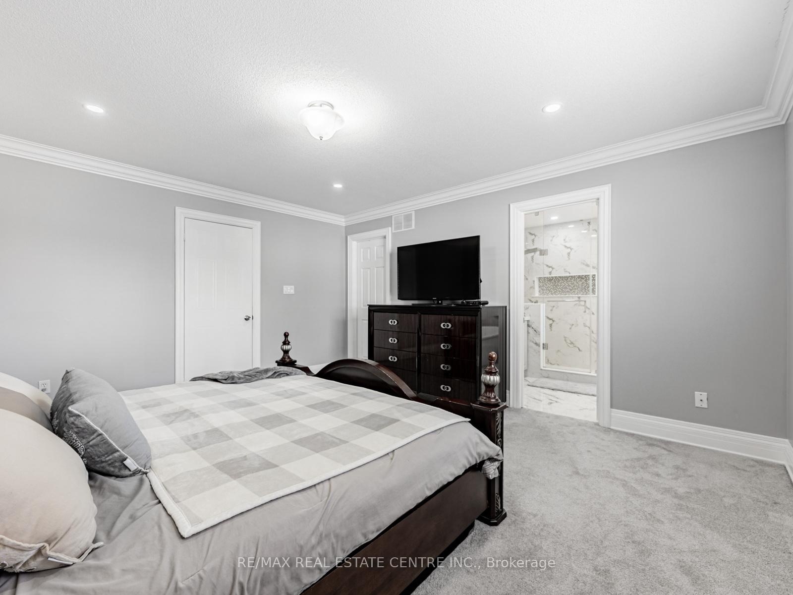 Photo 9 of 90 Solmar Avenue, Whitby, Taunton North — HOMEH