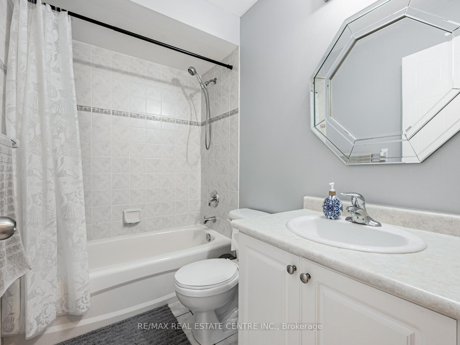 Photo 7 of 90 Solmar Avenue, Whitby, Taunton North — HOMEH