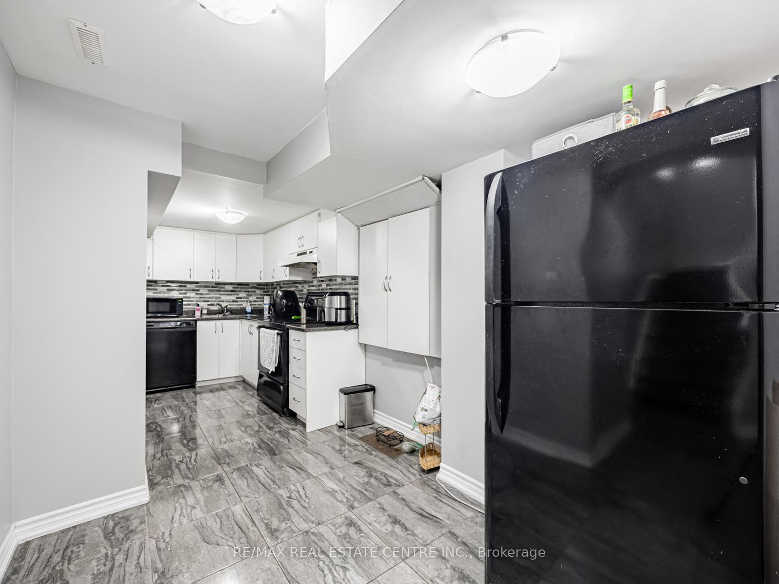 Photo 13 of 90 Solmar Avenue, Whitby, Taunton North — HOMEH