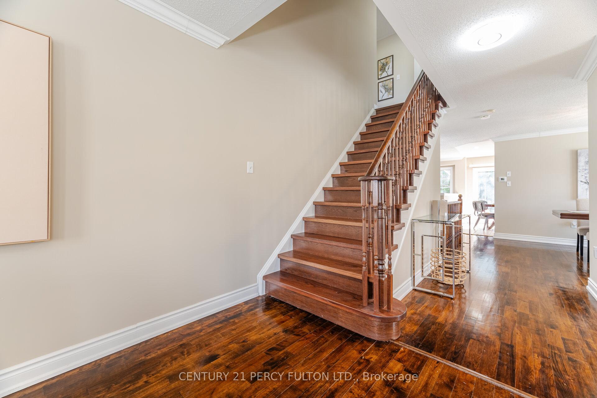 Photo 7 of 1 Armitage Crescent, Ajax, Northwest Ajax — HOMEH