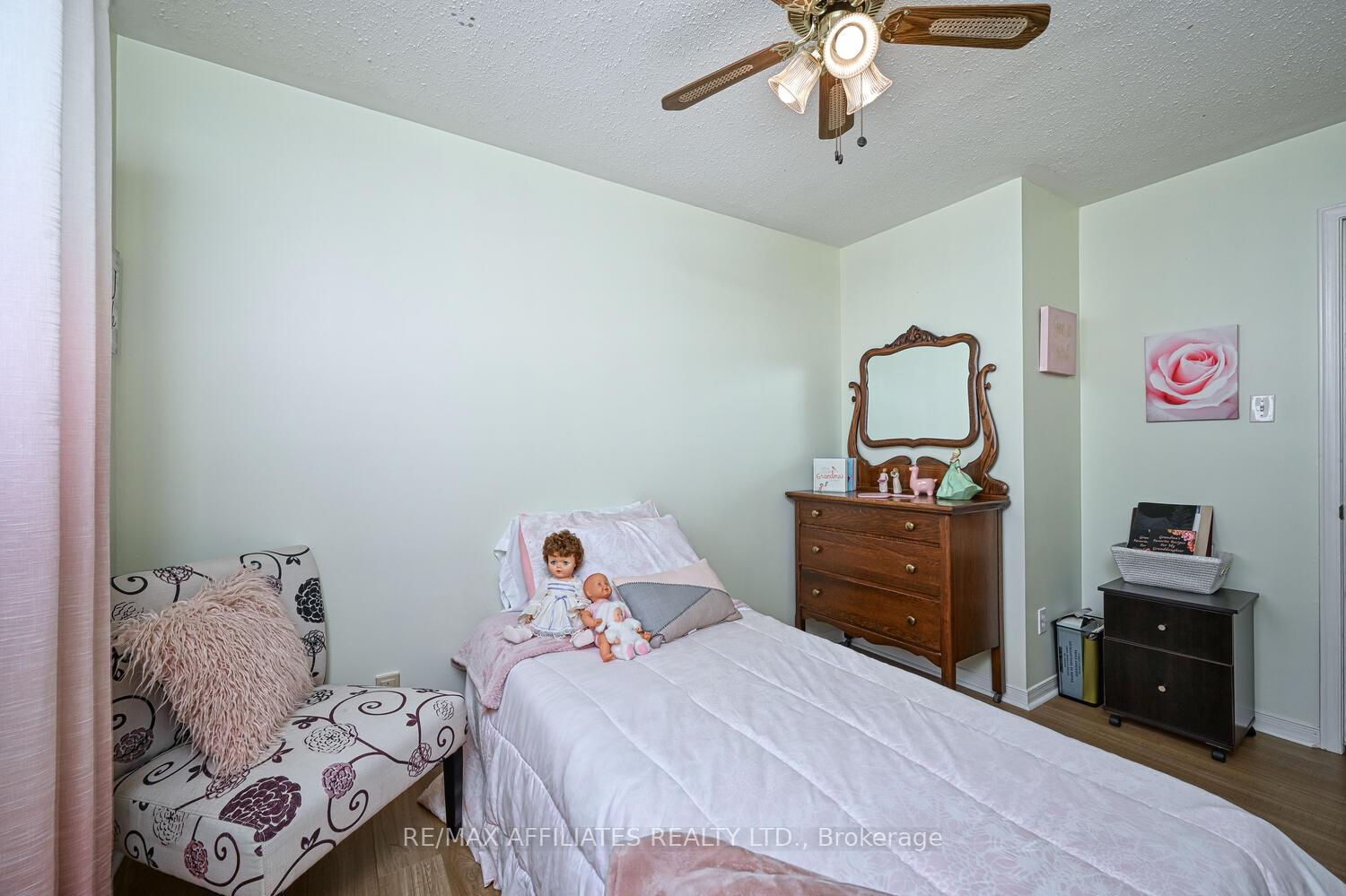 Photo 18 of 73 Merrick Street, Smiths Falls — HOMEH