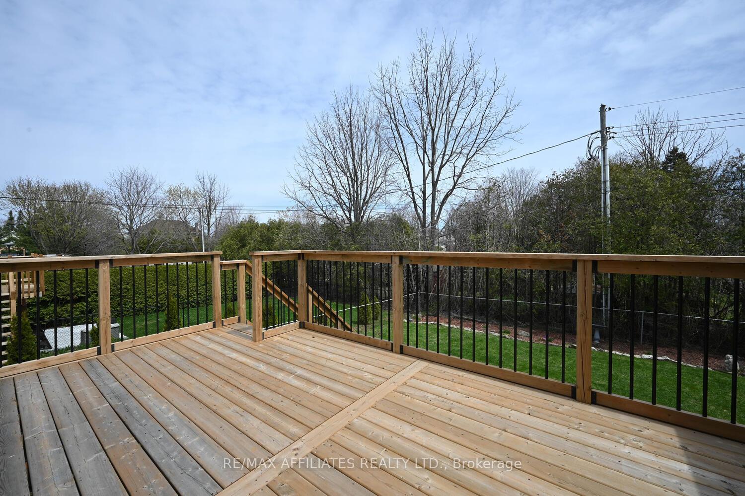 Photo 24 of 73 Merrick Street, Smiths Falls — HOMEH