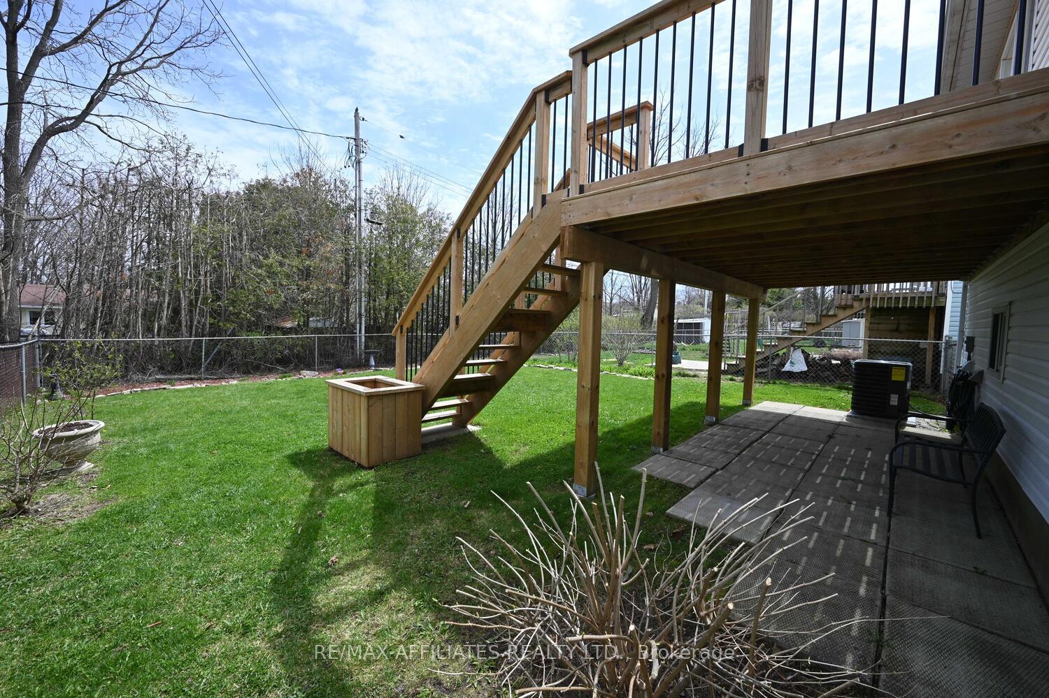 Photo 45 of 73 Merrick Street, Smiths Falls — HOMEH