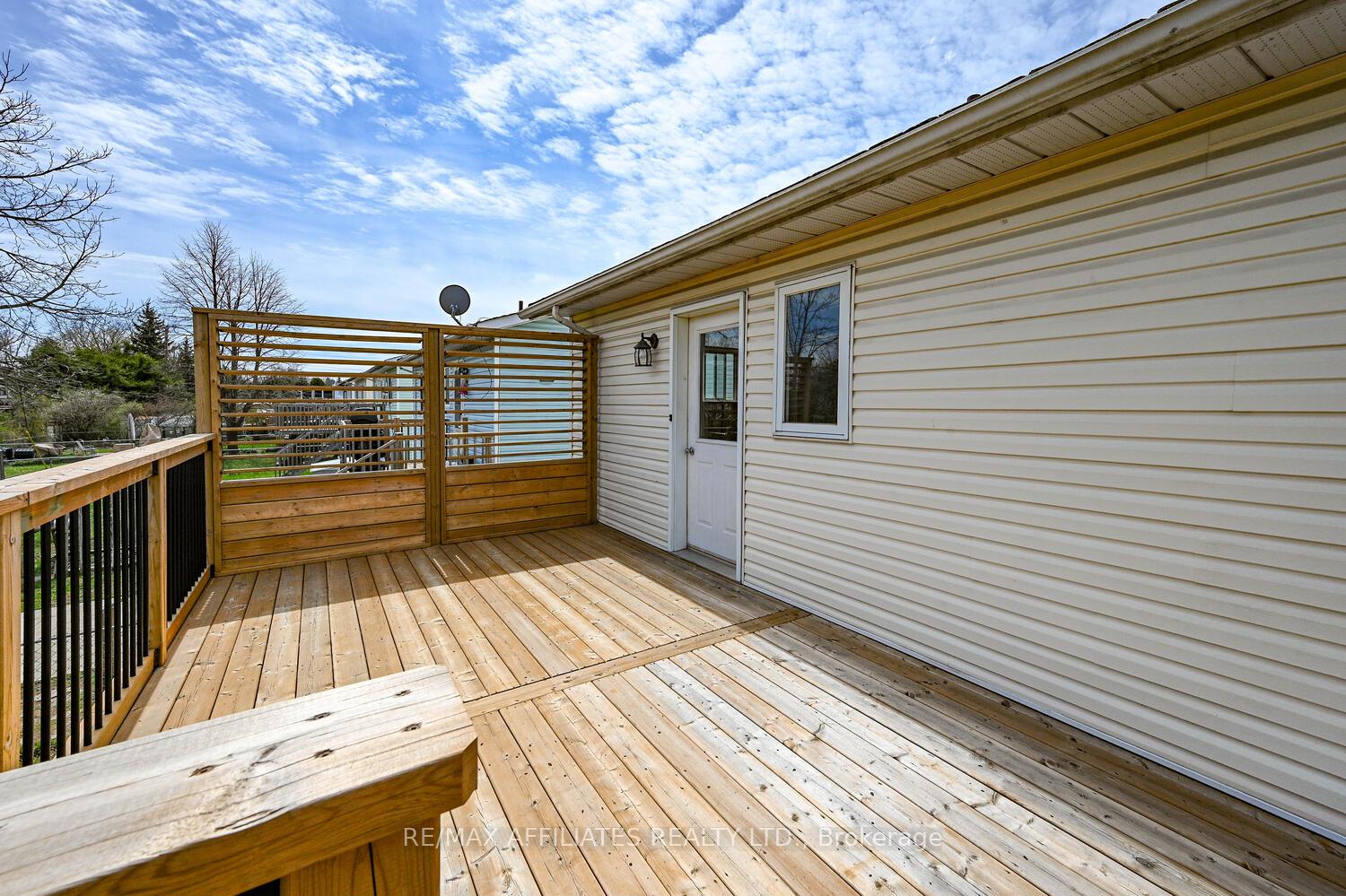 Photo 31 of 73 Merrick Street, Smiths Falls — HOMEH