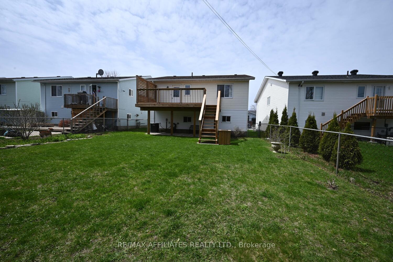 Photo 48 of 73 Merrick Street, Smiths Falls — HOMEH