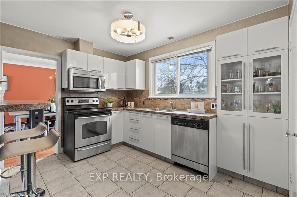 Photo 31 of 504 Carlton Street, St. Catharines, Carlton/Bunting — HOMEH