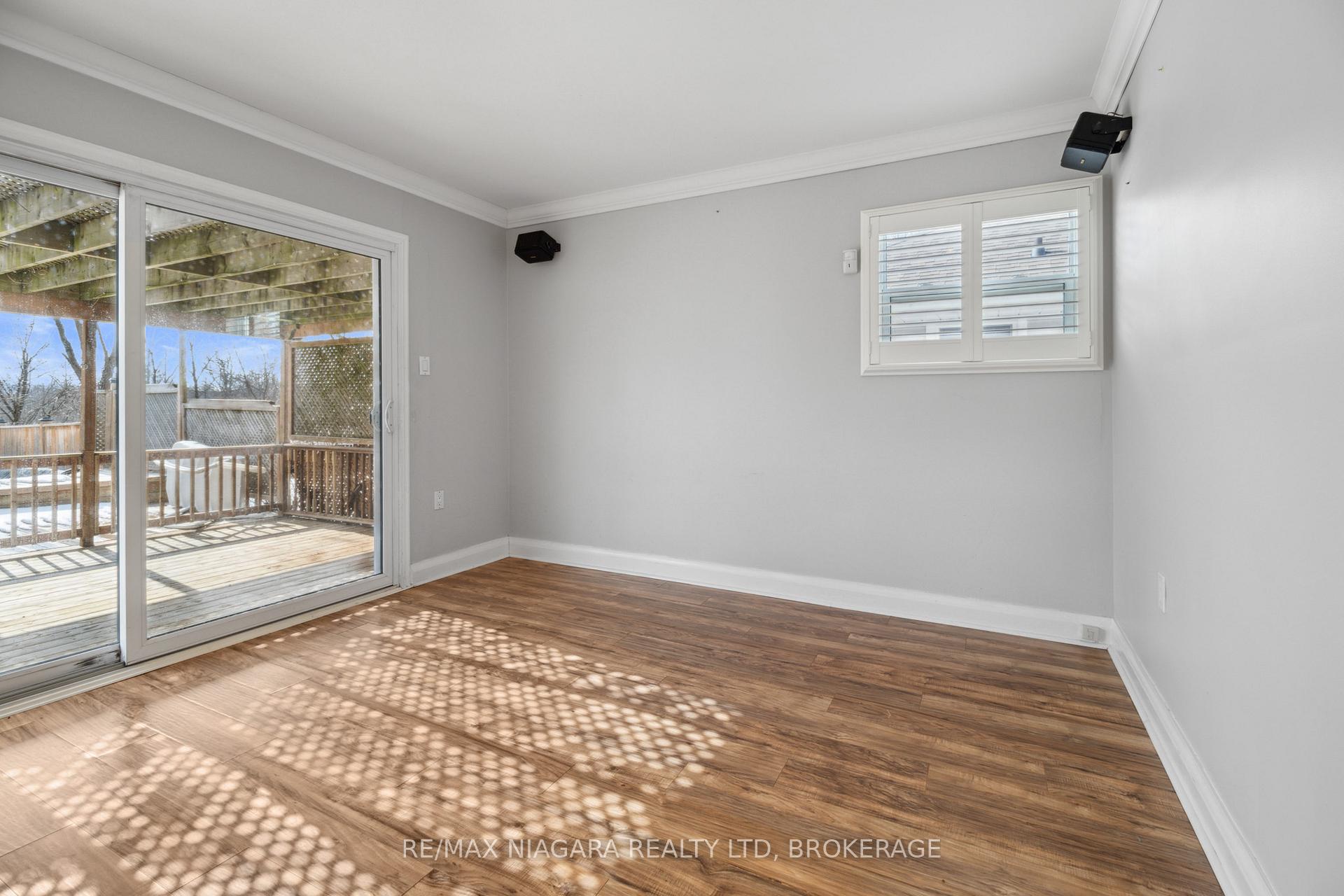 Photo 9 of 14 Cliff Road, St. Catharines, Old Glenridge — HOMEH