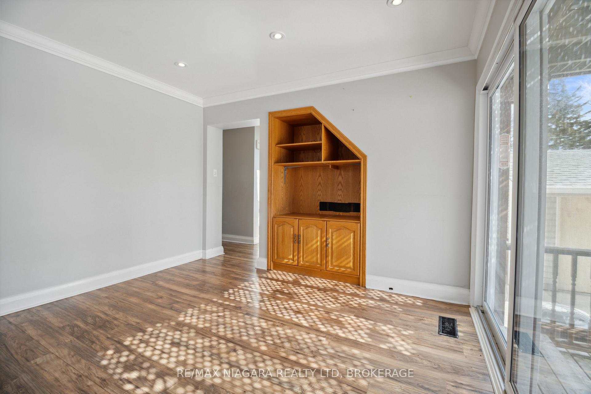 Photo 29 of 14 Cliff Road, St. Catharines, Old Glenridge — HOMEH