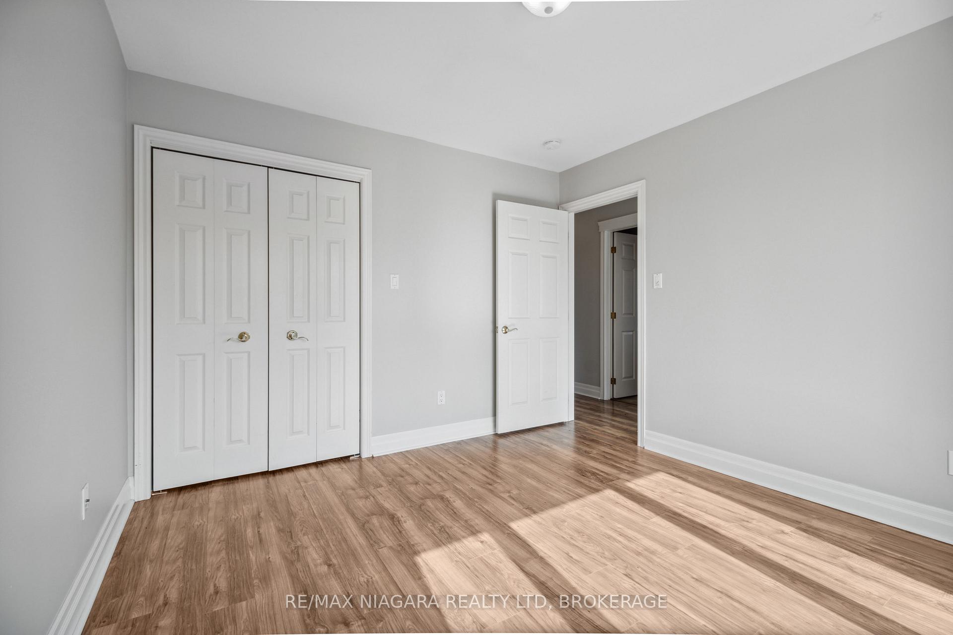 Photo 8 of 14 Cliff Road, St. Catharines, Old Glenridge — HOMEH