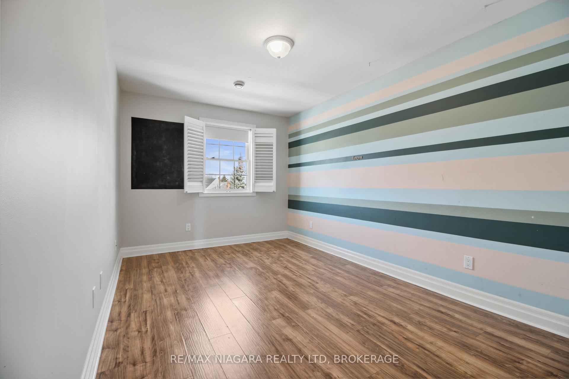Photo 21 of 14 Cliff Road, St. Catharines, Old Glenridge — HOMEH