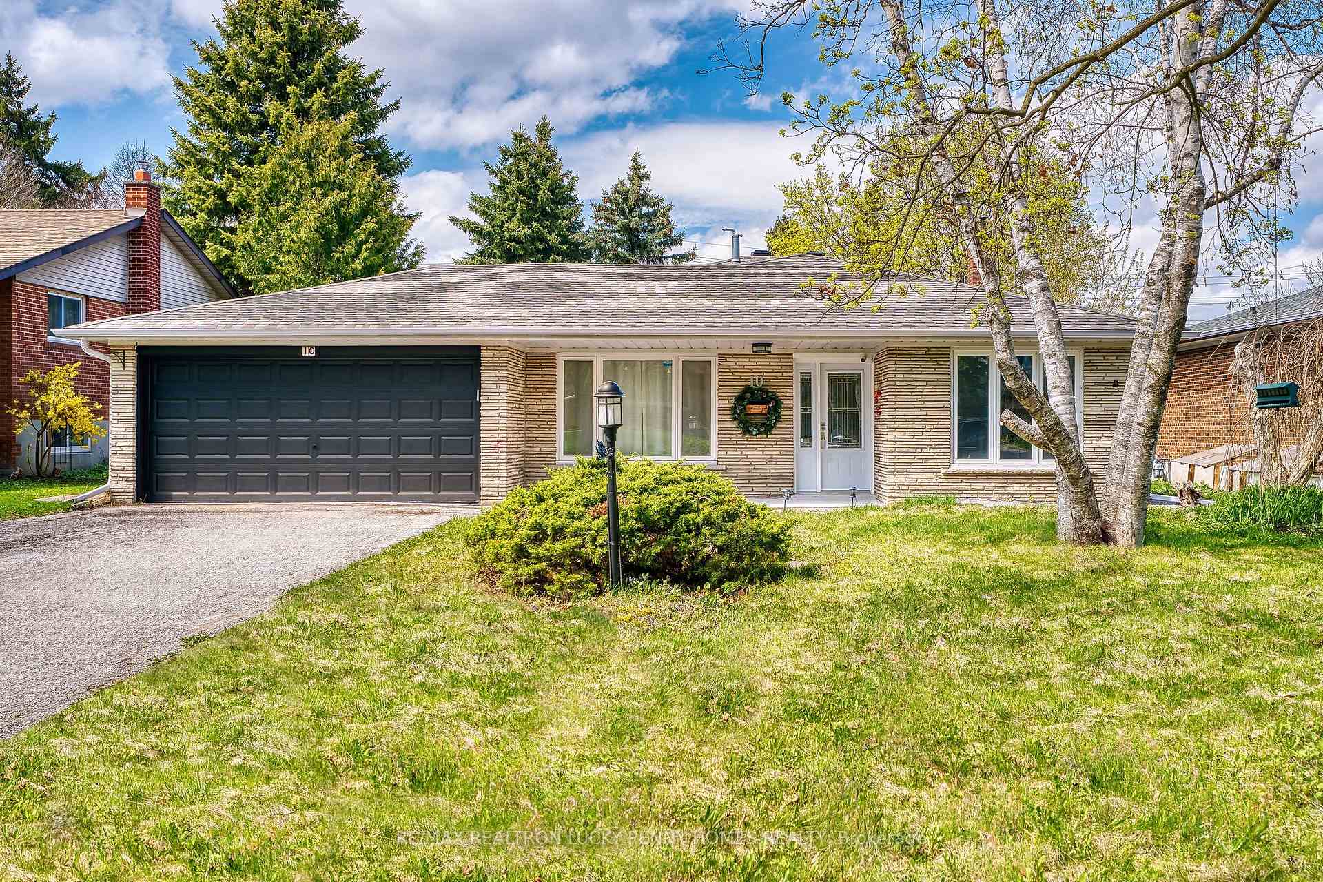 Photo 6 of 10 Gladiator Road, Markham, Bullock — HOMEH