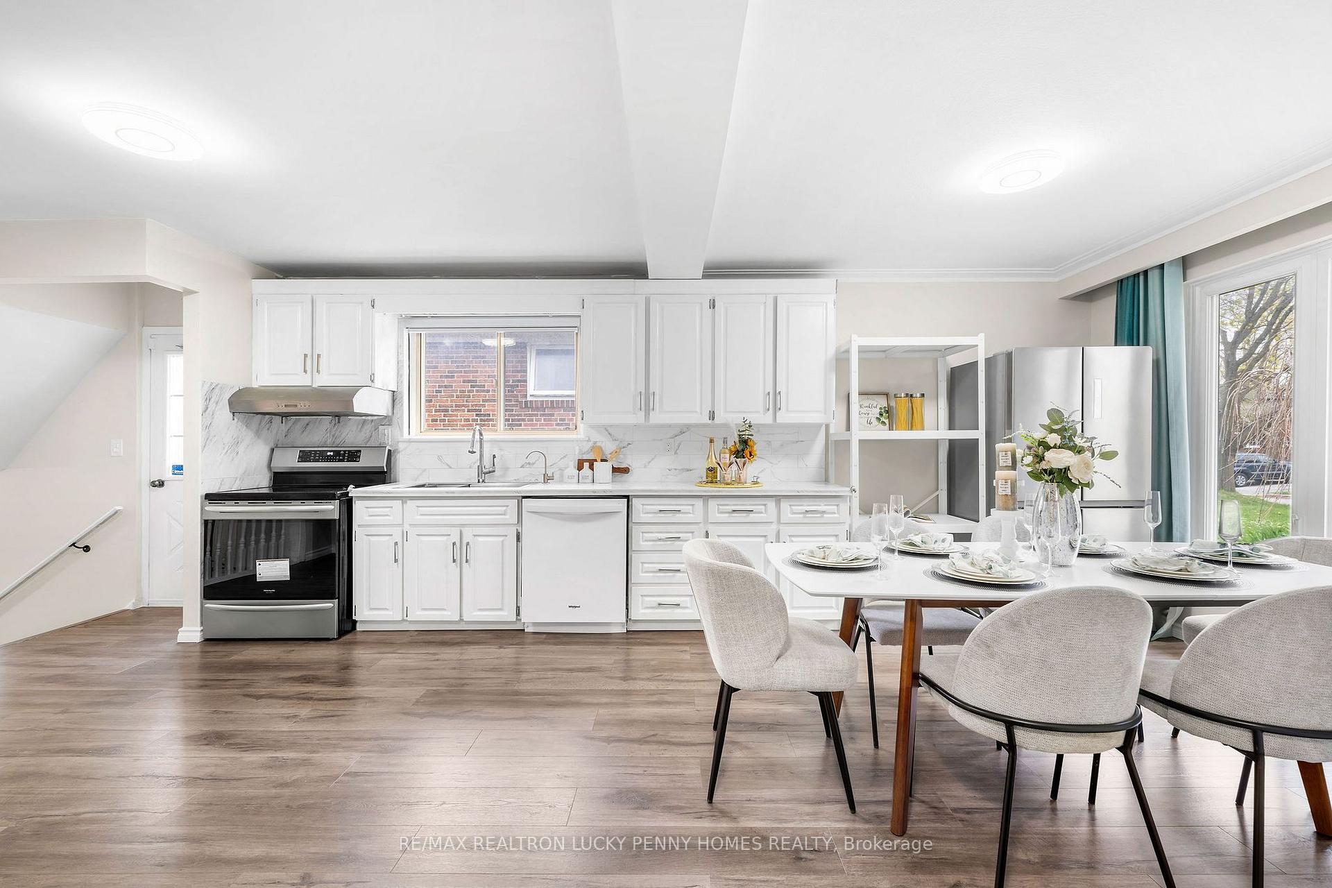 Photo 16 of 10 Gladiator Road, Markham, Bullock — HOMEH