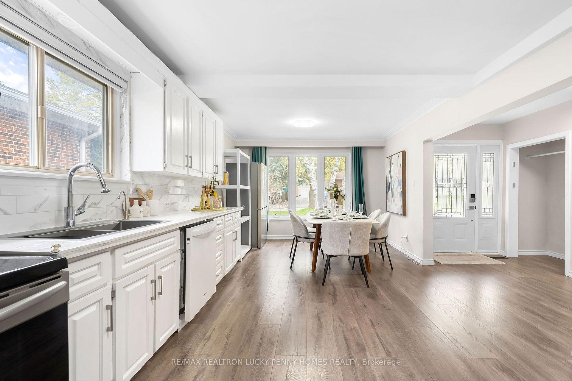 Photo 19 of 10 Gladiator Road, Markham, Bullock — HOMEH