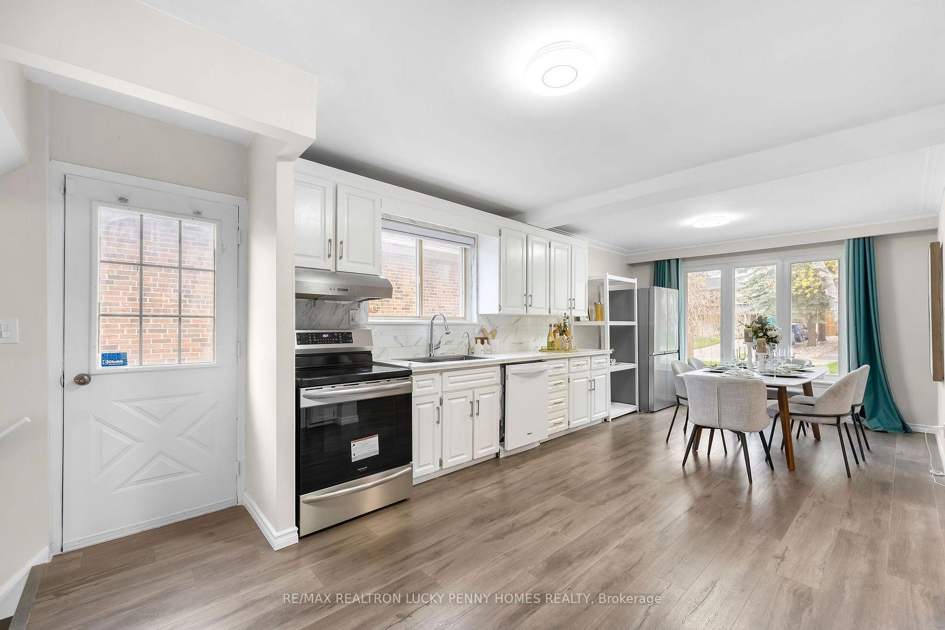 Photo 12 of 10 Gladiator Road, Markham, Bullock — HOMEH