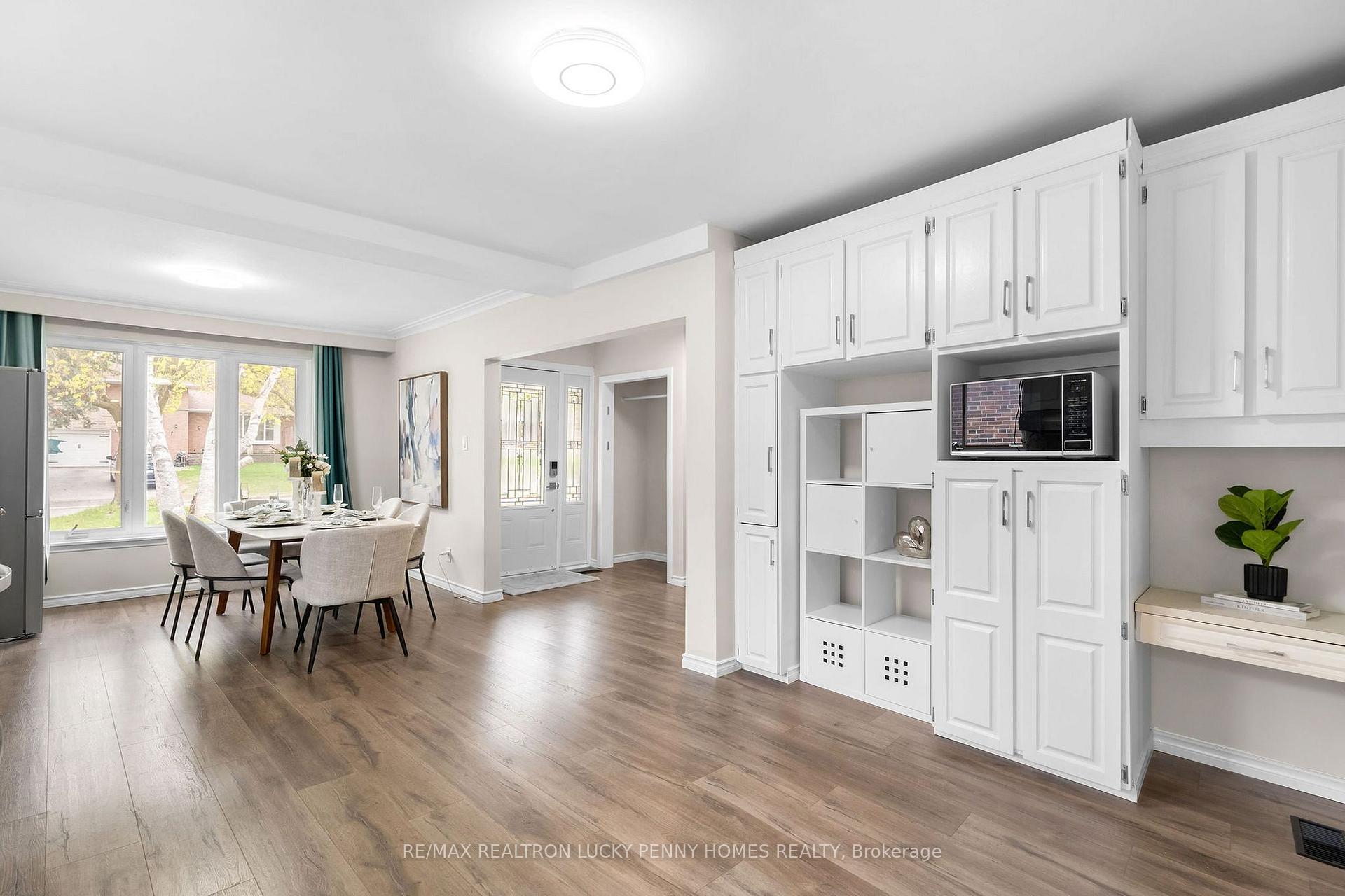 Photo 10 of 10 Gladiator Road, Markham, Bullock — HOMEH