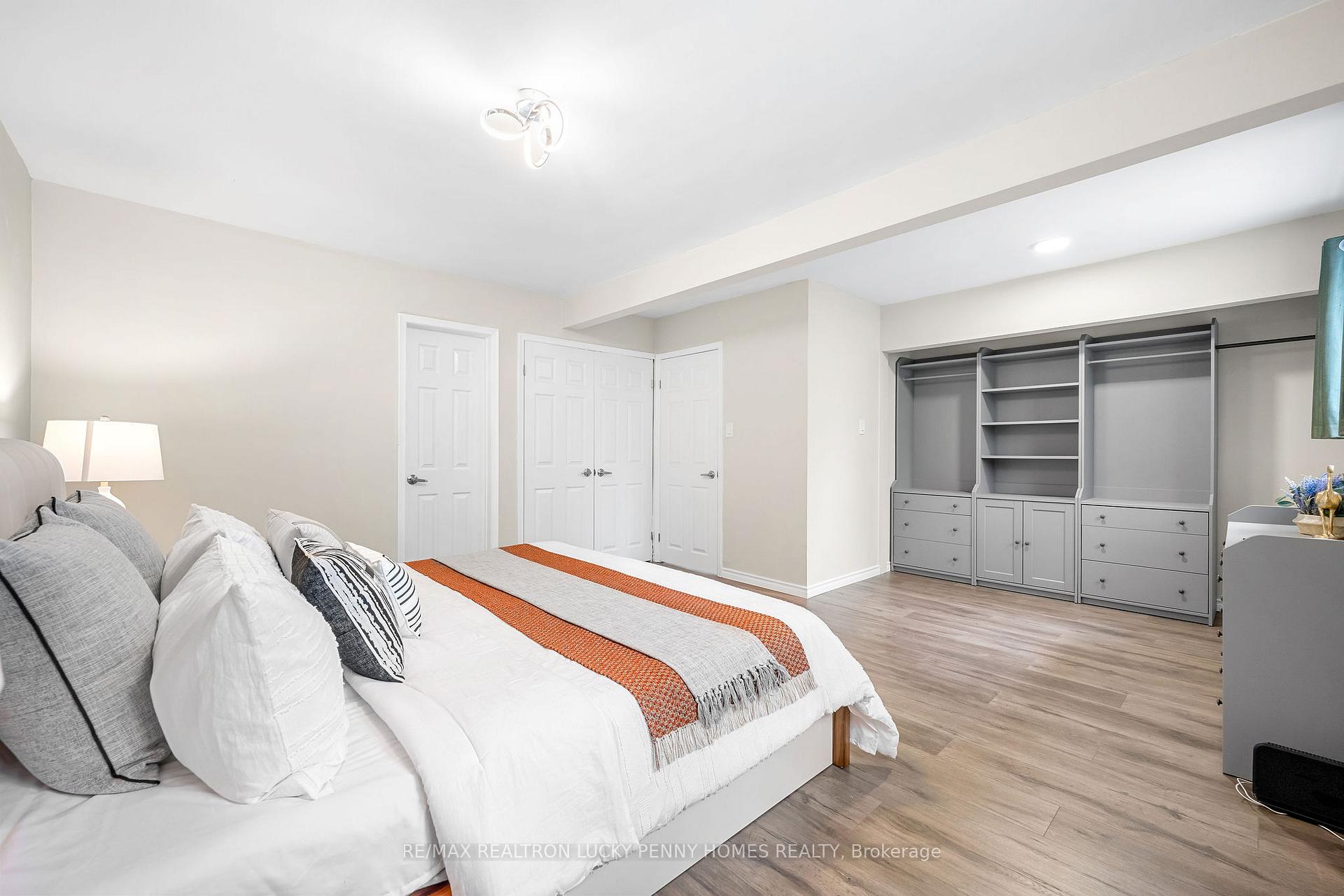 Photo 23 of 10 Gladiator Road, Markham, Bullock — HOMEH